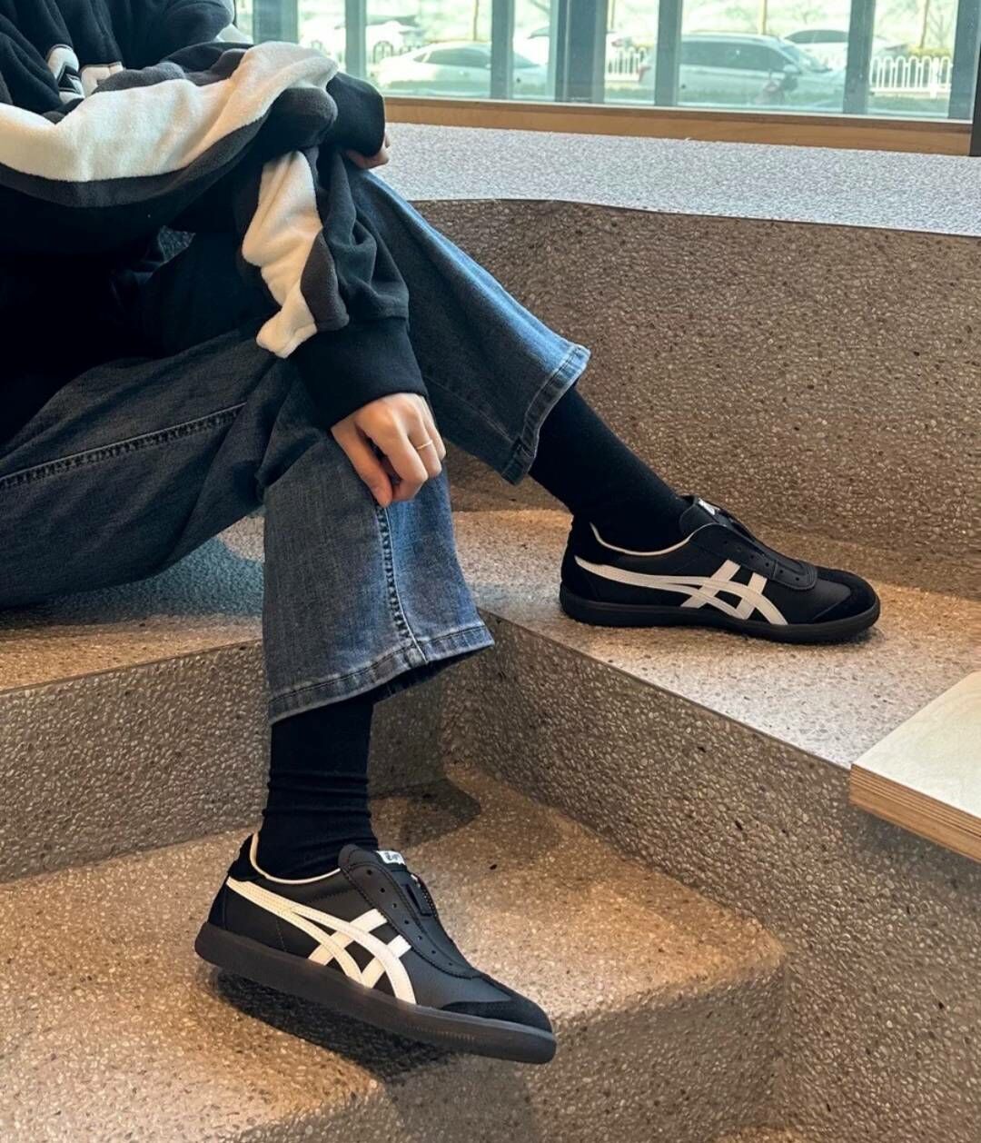 【代購】Onitsuka Tiger Tokuten Slip-On 'Black White'