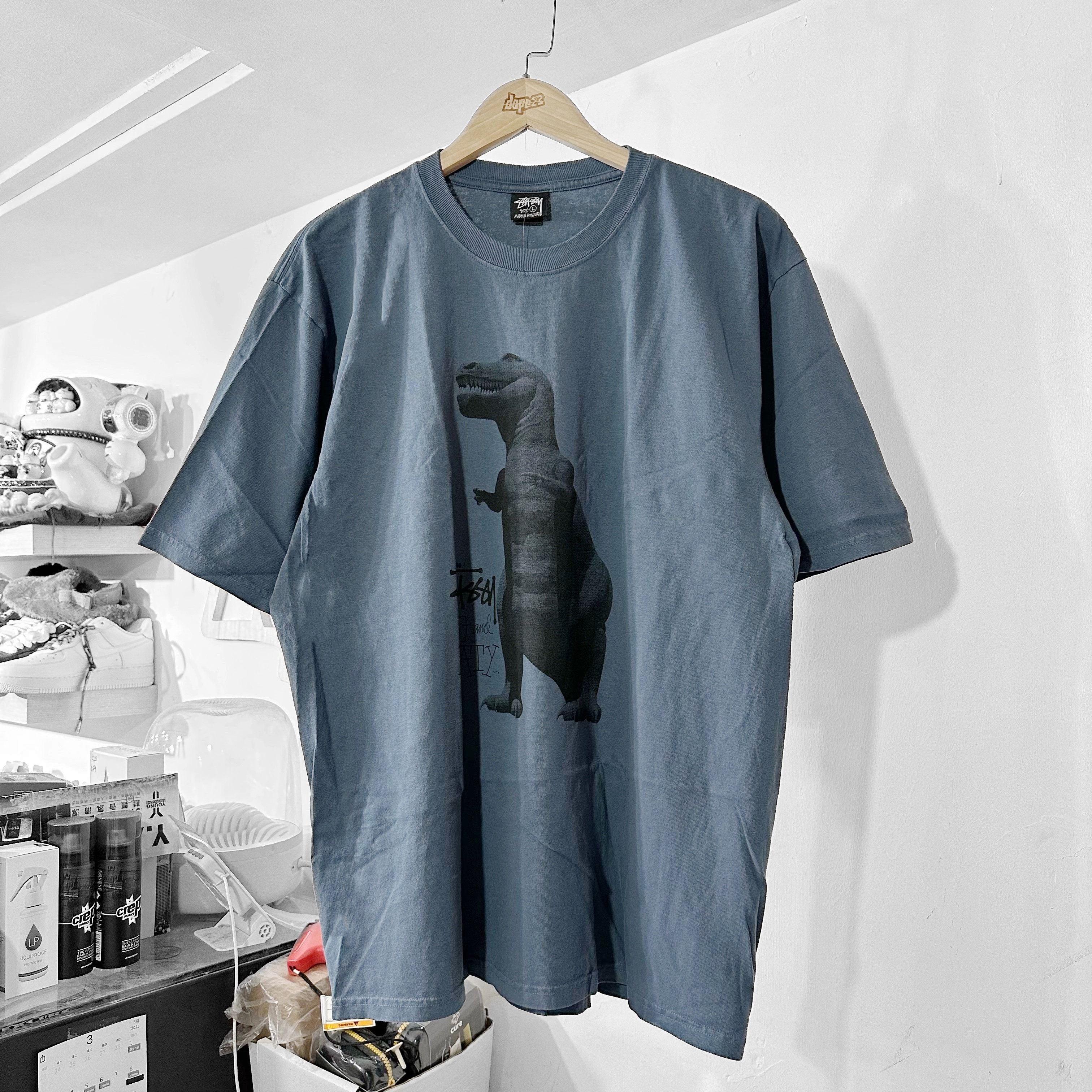 STÜSSY  Big & Meaty Pigment Dyed T-Shirt Navy