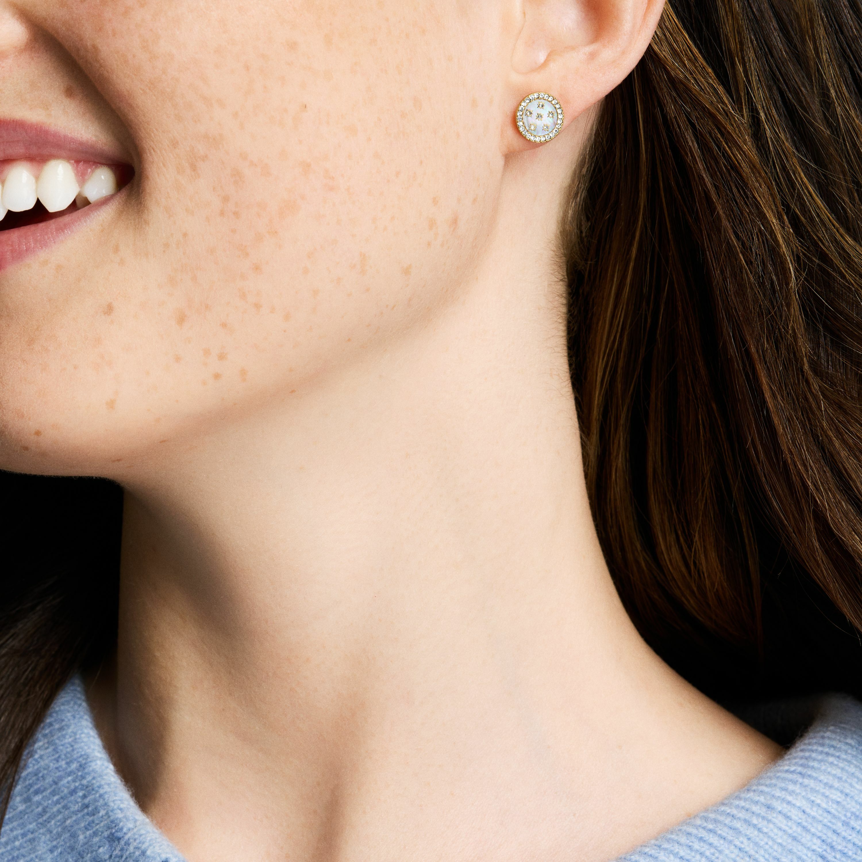 Sutton 閃耀銀河不鏽鋼耳環-金色 JF04868710