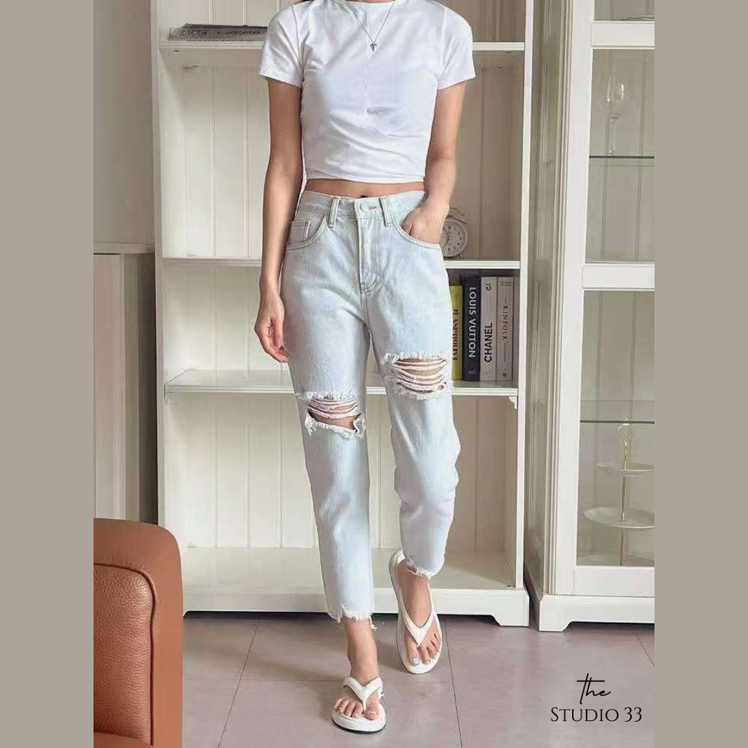 刷白破損窄管褲(後鬆緊)