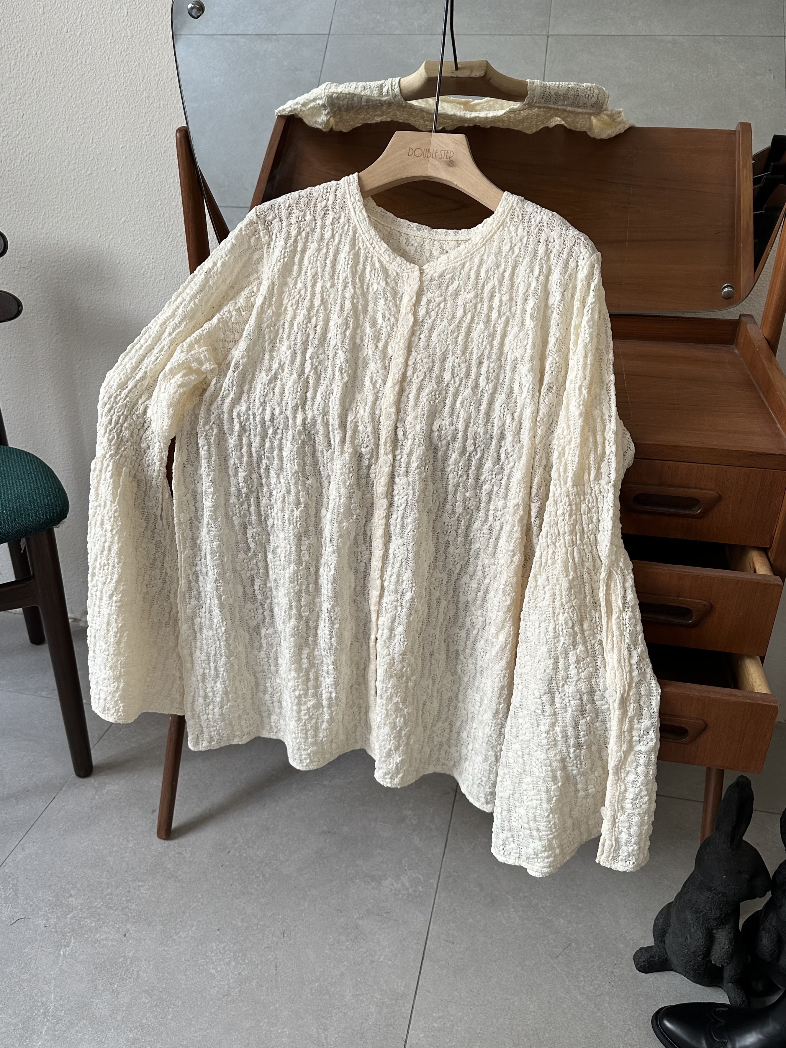 法式優雅 ～ Loose Lace top - BL52604