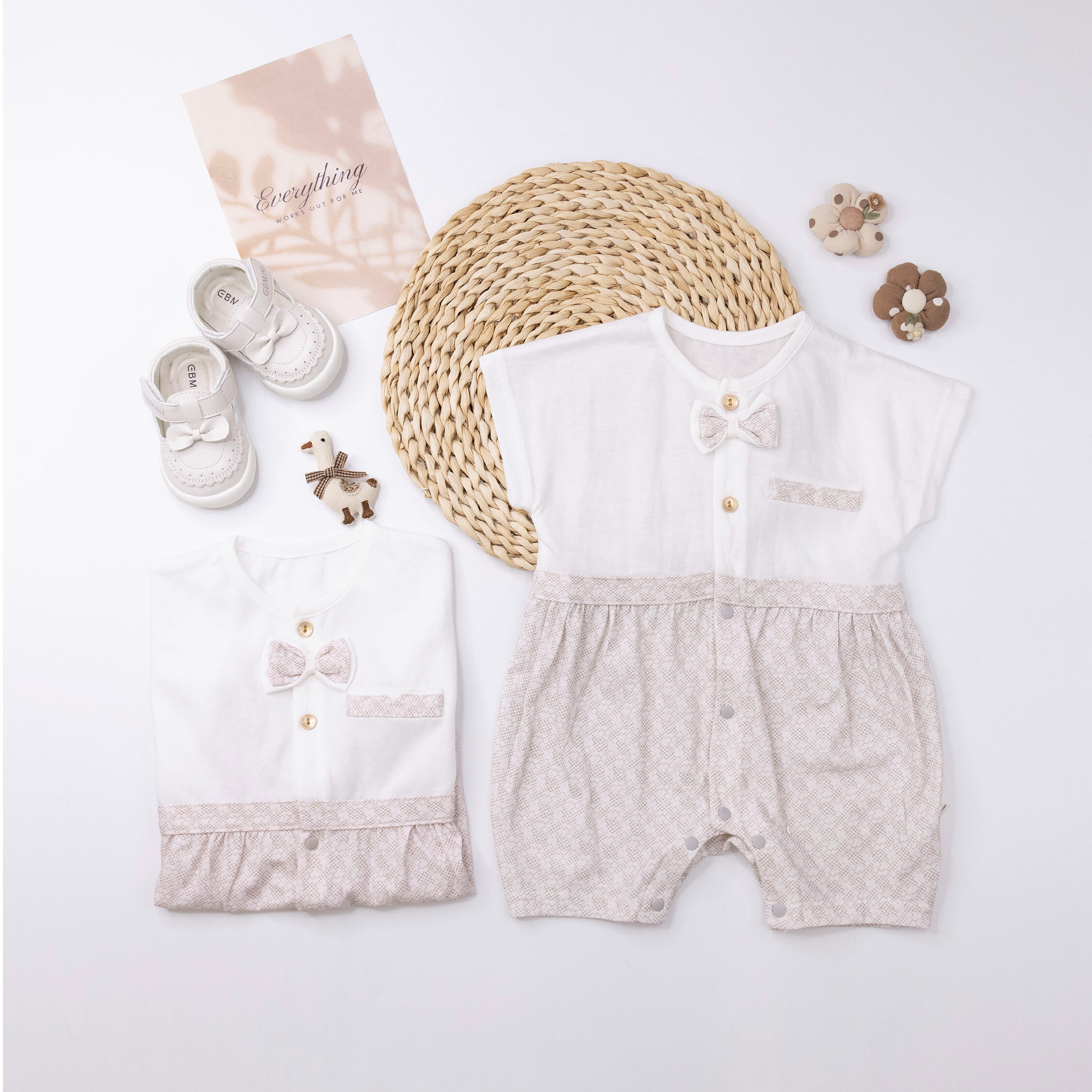 純淨系列【T0044】花紋拼接領結設計親膚連身衣＊二色