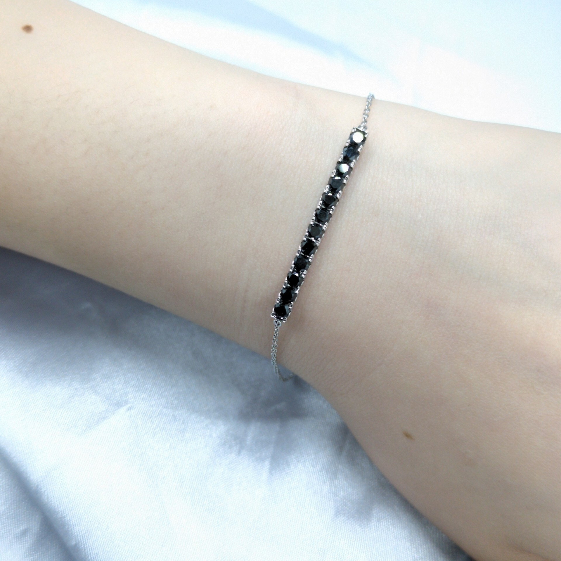 全新18K白金95份黑鑽石軟鍊