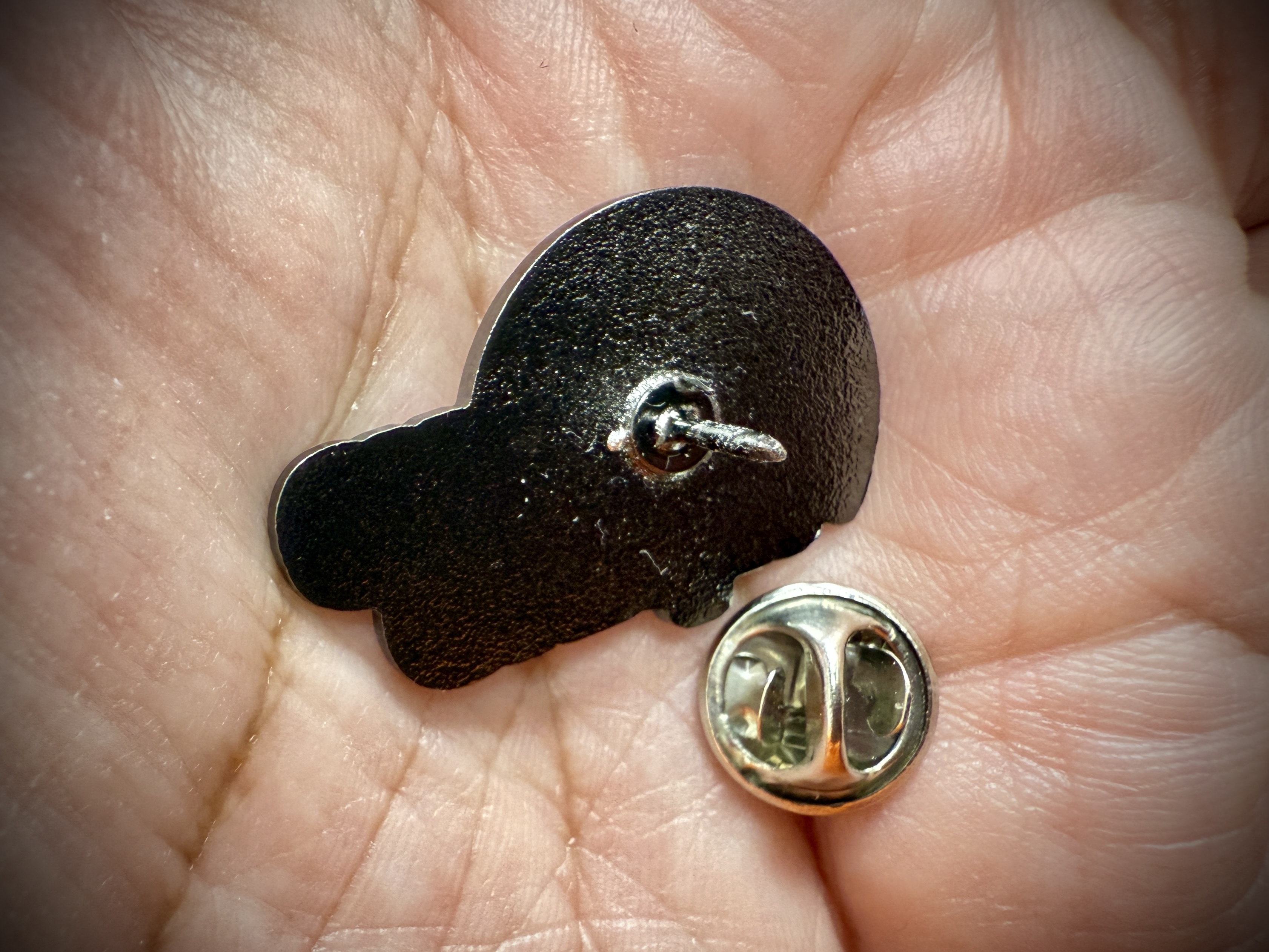 Lowe Alpine Brand Logo #襟章 #香港限定