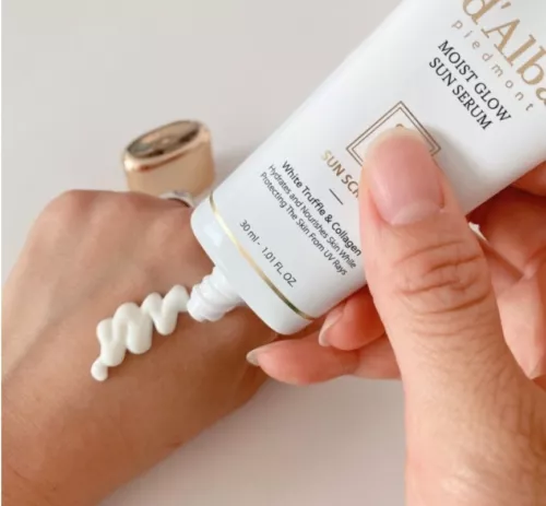 d'Alba 白松露水潤防曬精華 SPF50+ PA++++ 30ml