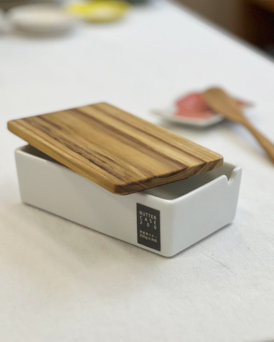 日本製 美濃燒 白瓷木蓋牛油盒｜SALIU