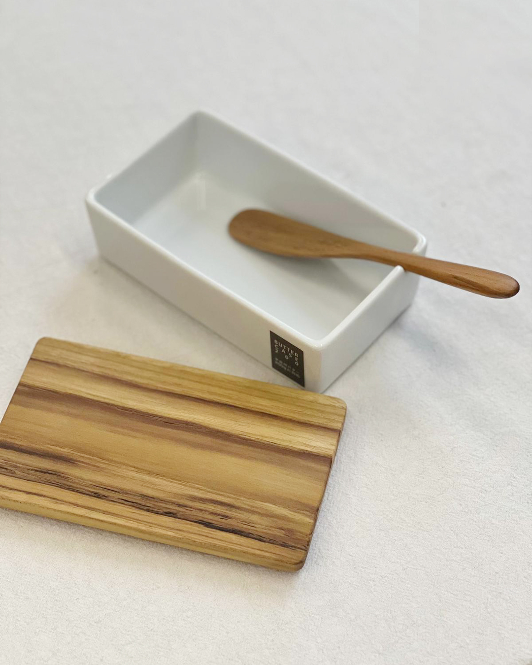 日本製 美濃燒 白瓷木蓋牛油盒｜SALIU