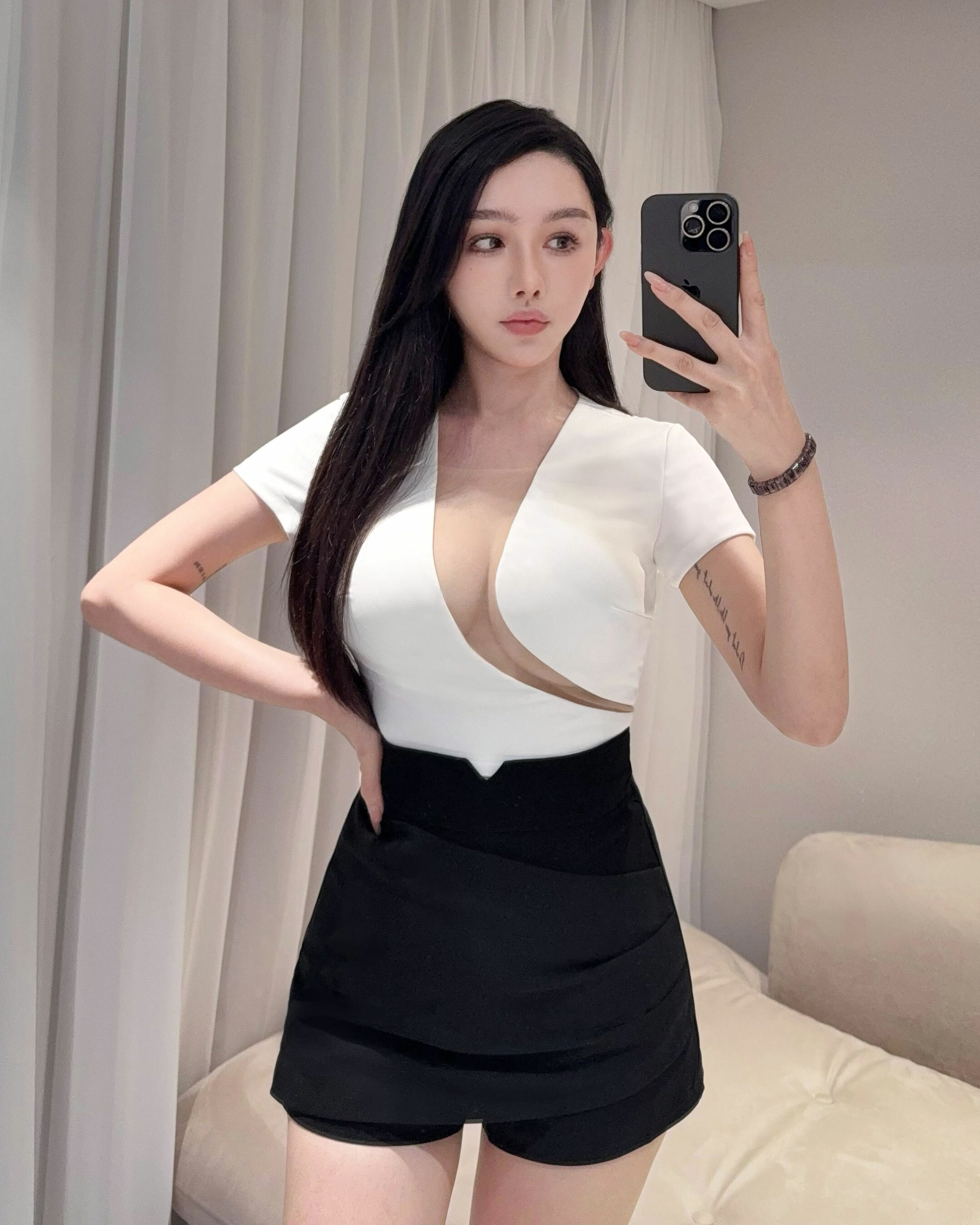 訂製-性感挖胸透視網紗短袖上衣