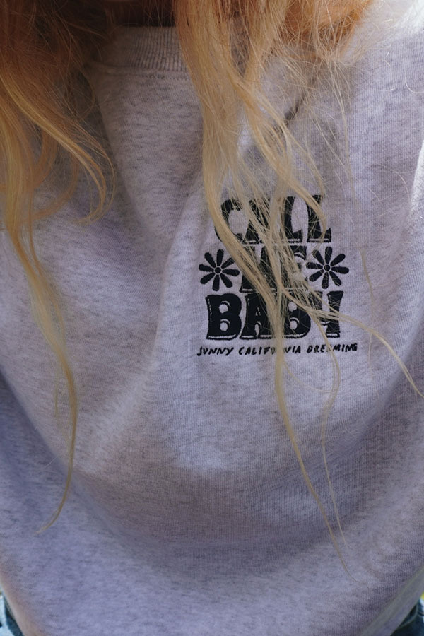CALL ME BABY - BABY DAISY 運動衫（淺灰）
