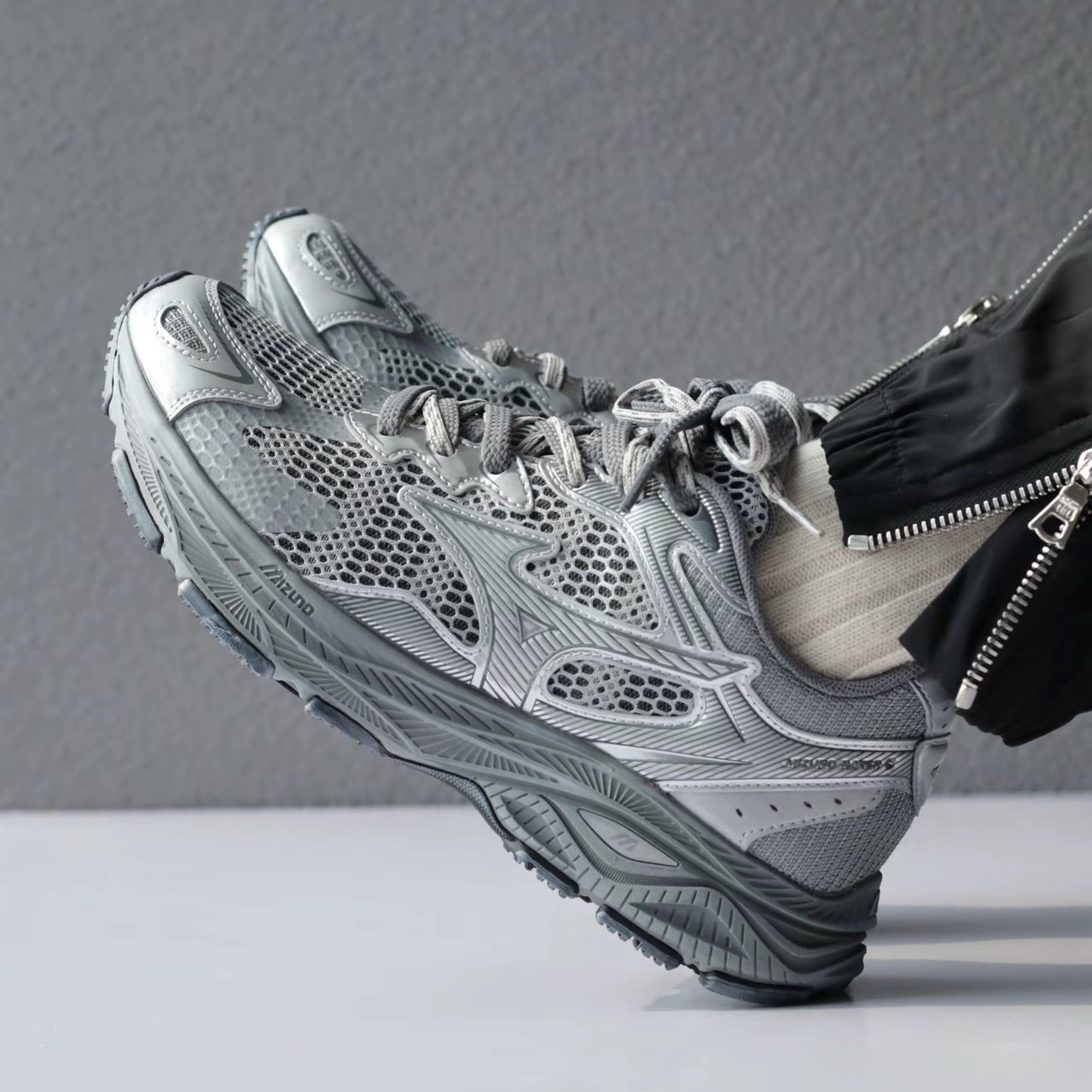 MIZUNO RACER S 美津濃 鐵灰 隕石灰 全灰 做舊 休閒鞋 D1GH223524