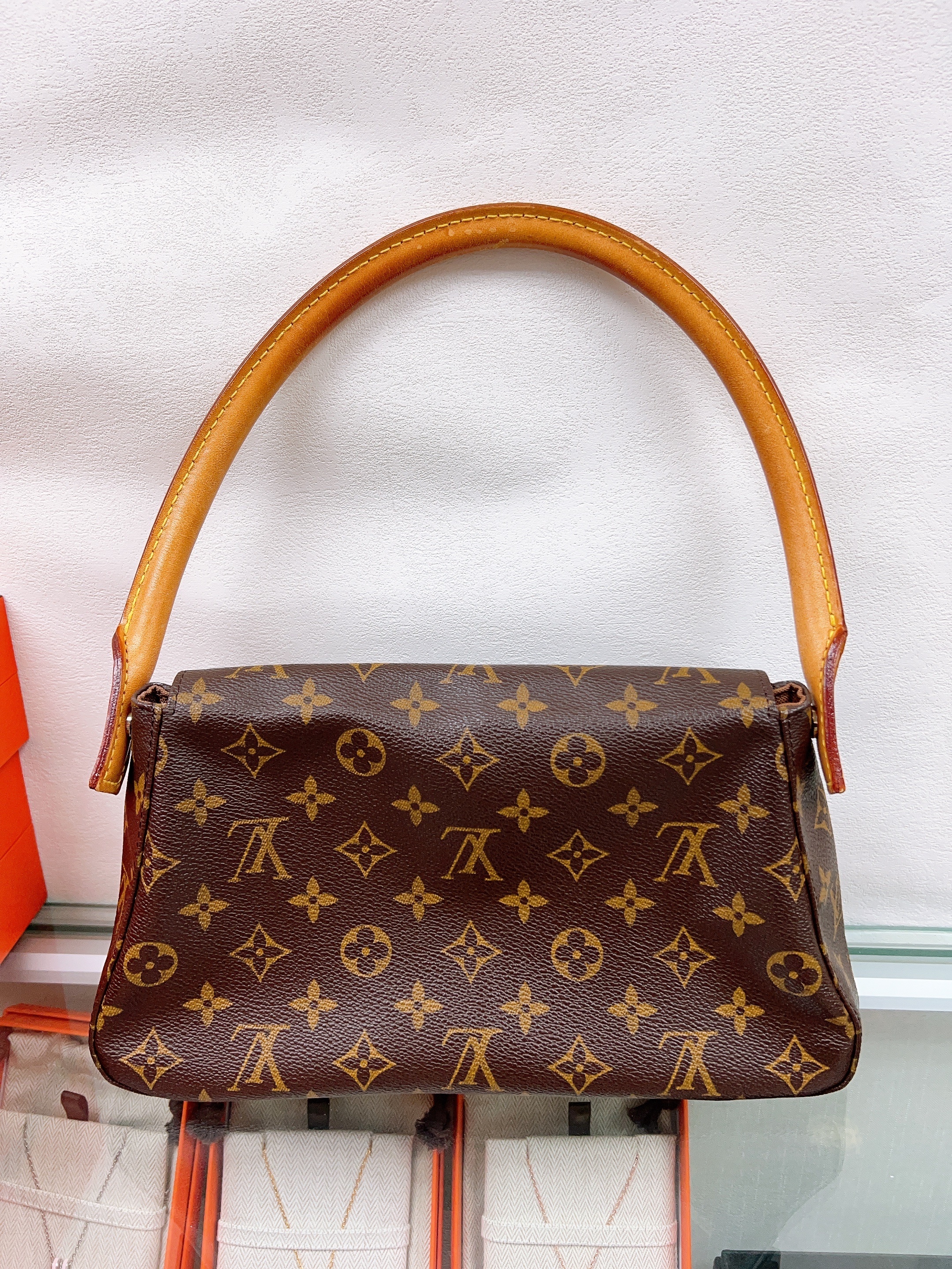 Lv looping hobo brown monogram
