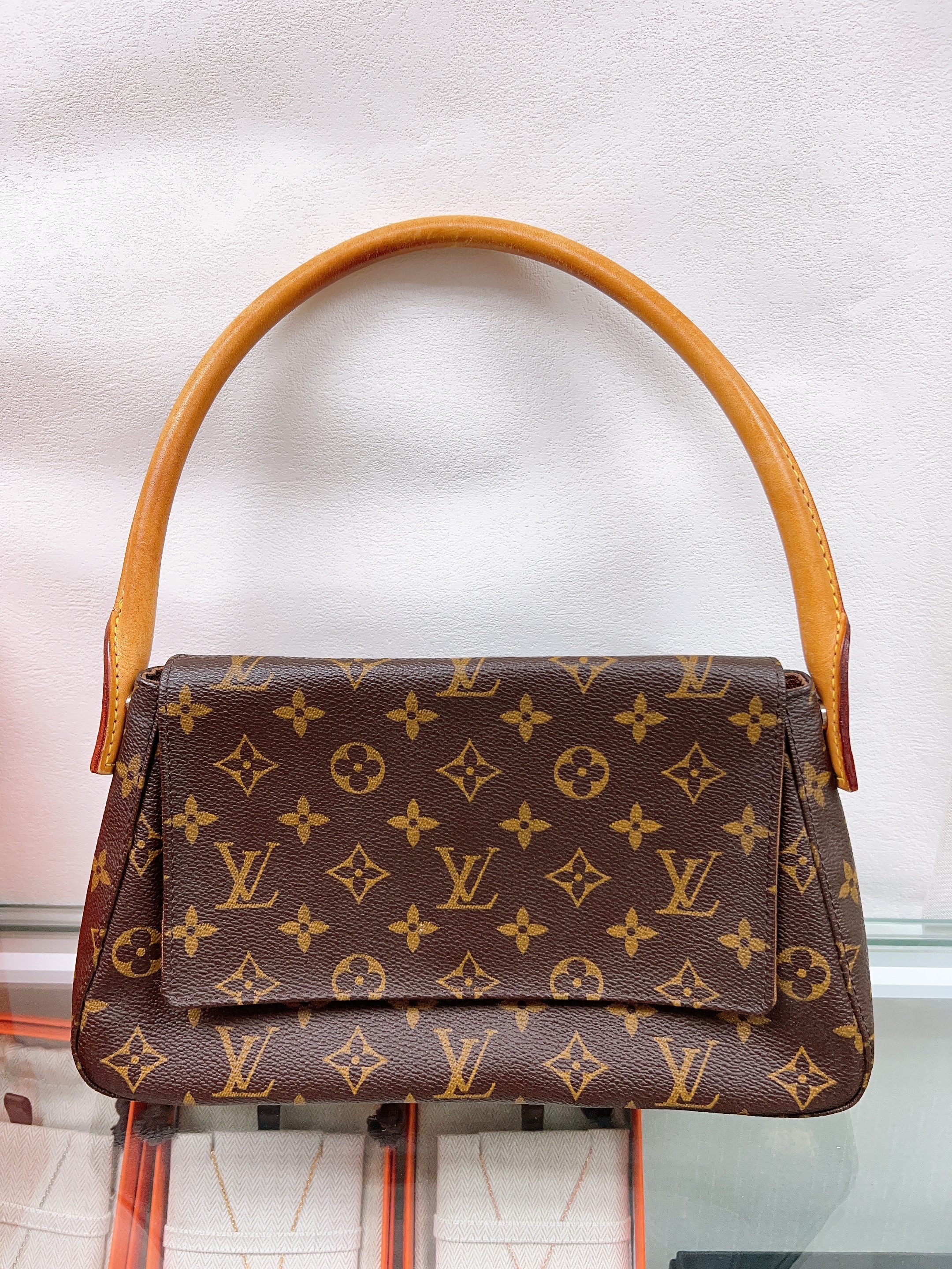 Lv looping hobo brown monogram