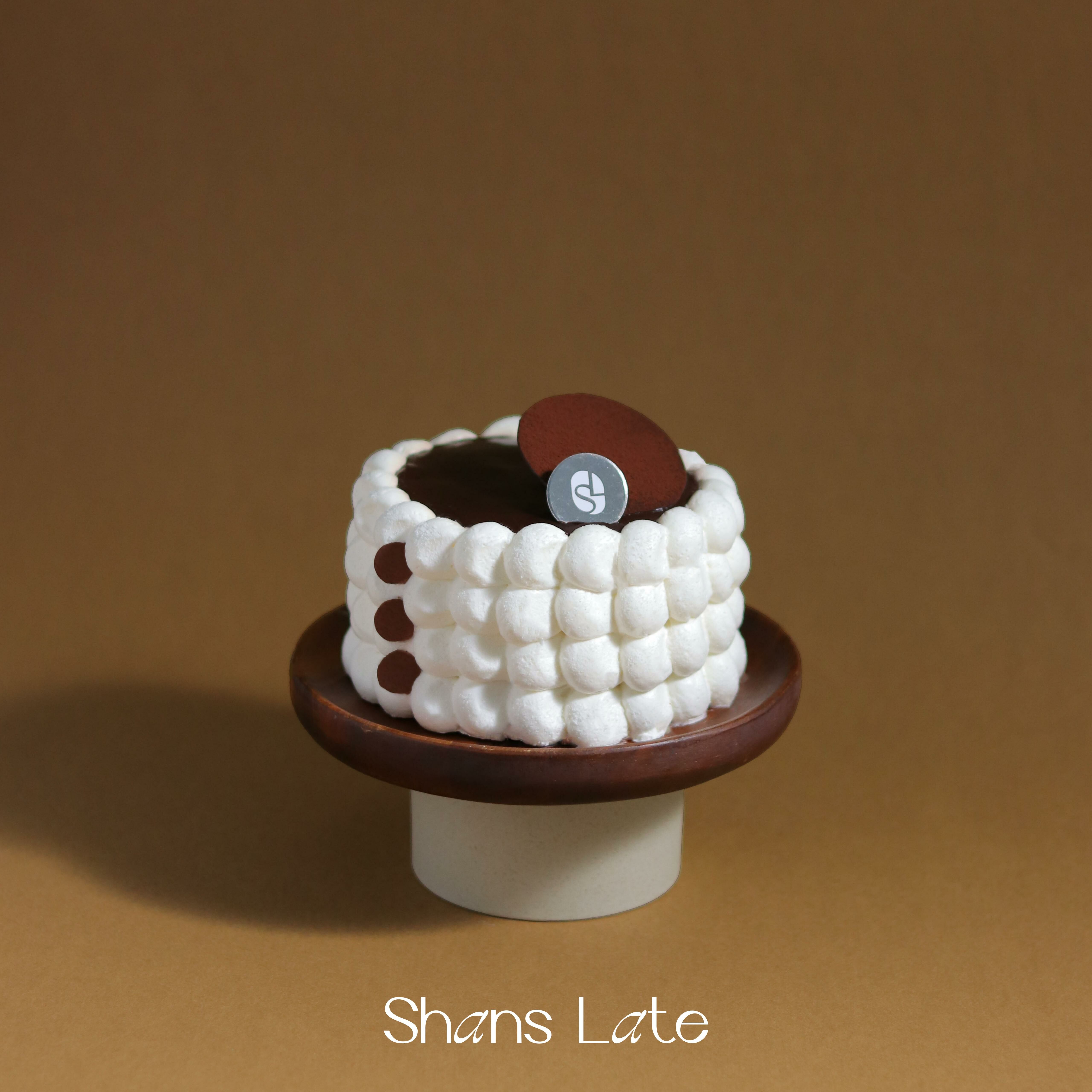 焦香巧克力榛子慕絲蛋糕