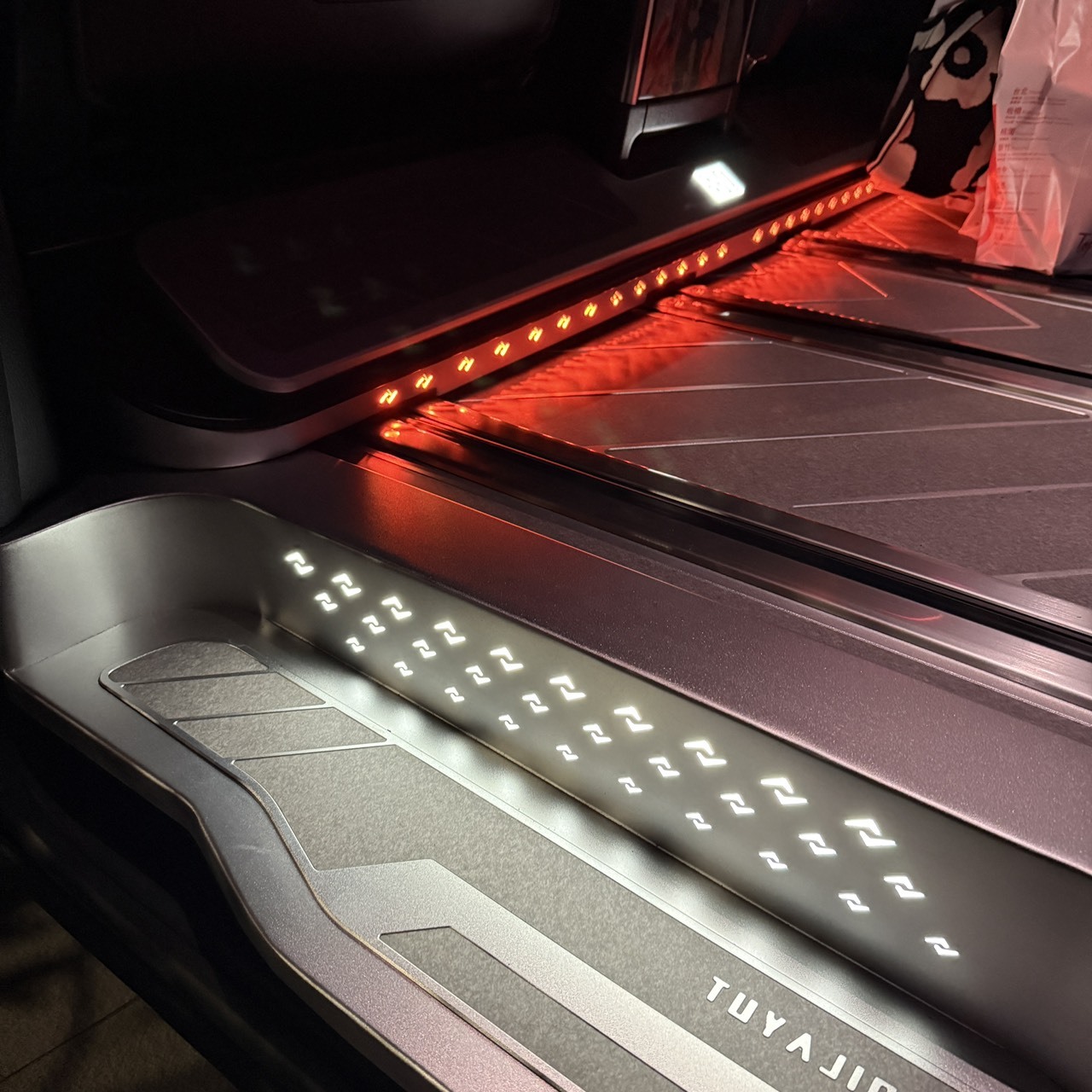 Alphard 30 V圖系列/天穹灰