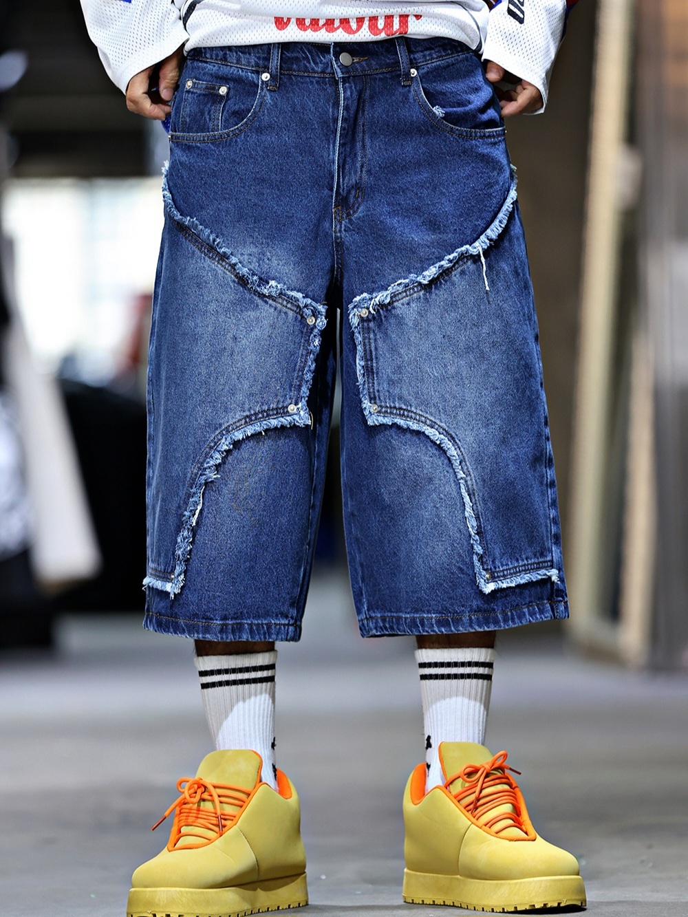 雙膝流蘇百慕達牛仔短褲