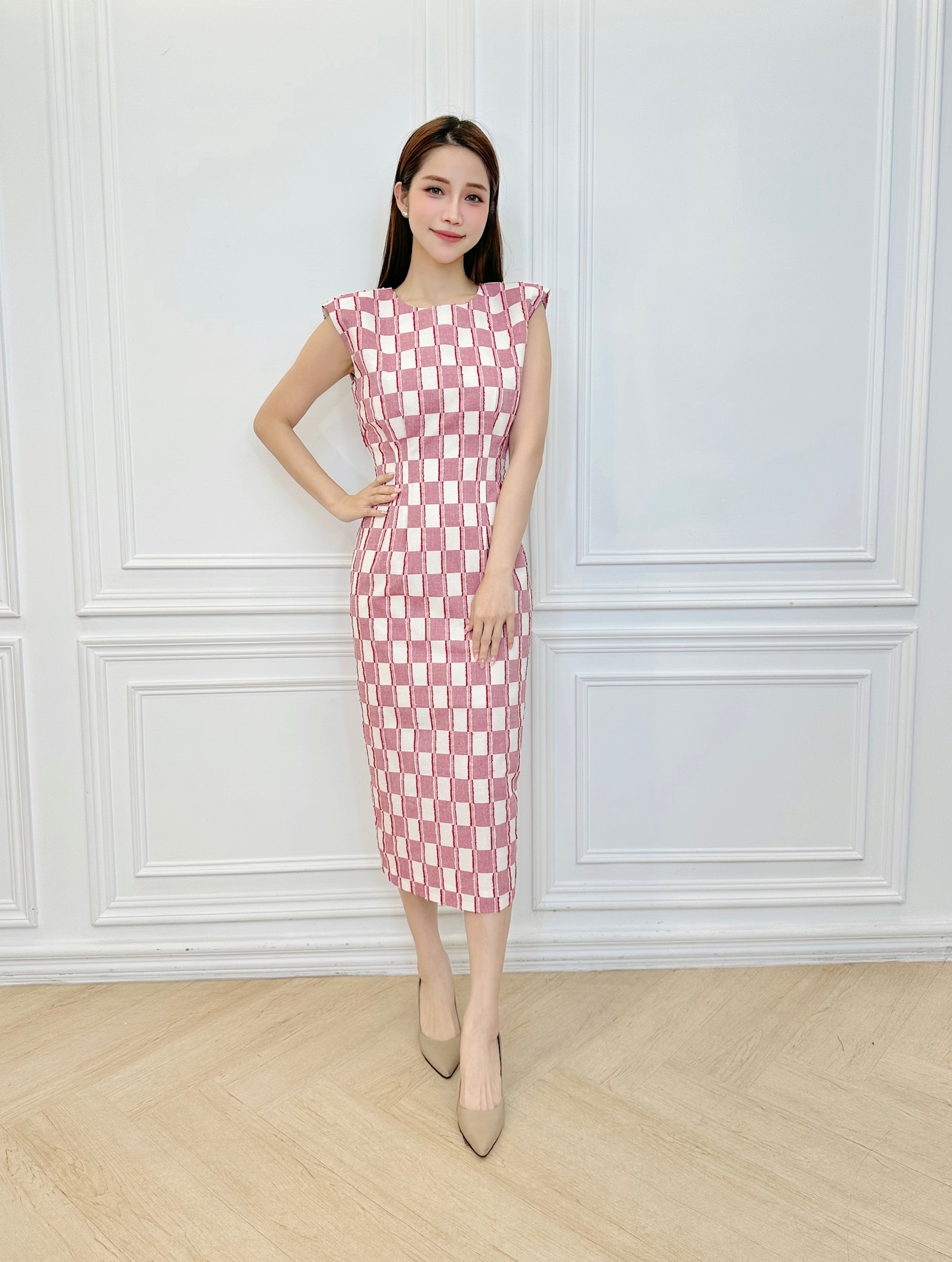 短袖格紋抽鬚合身洋