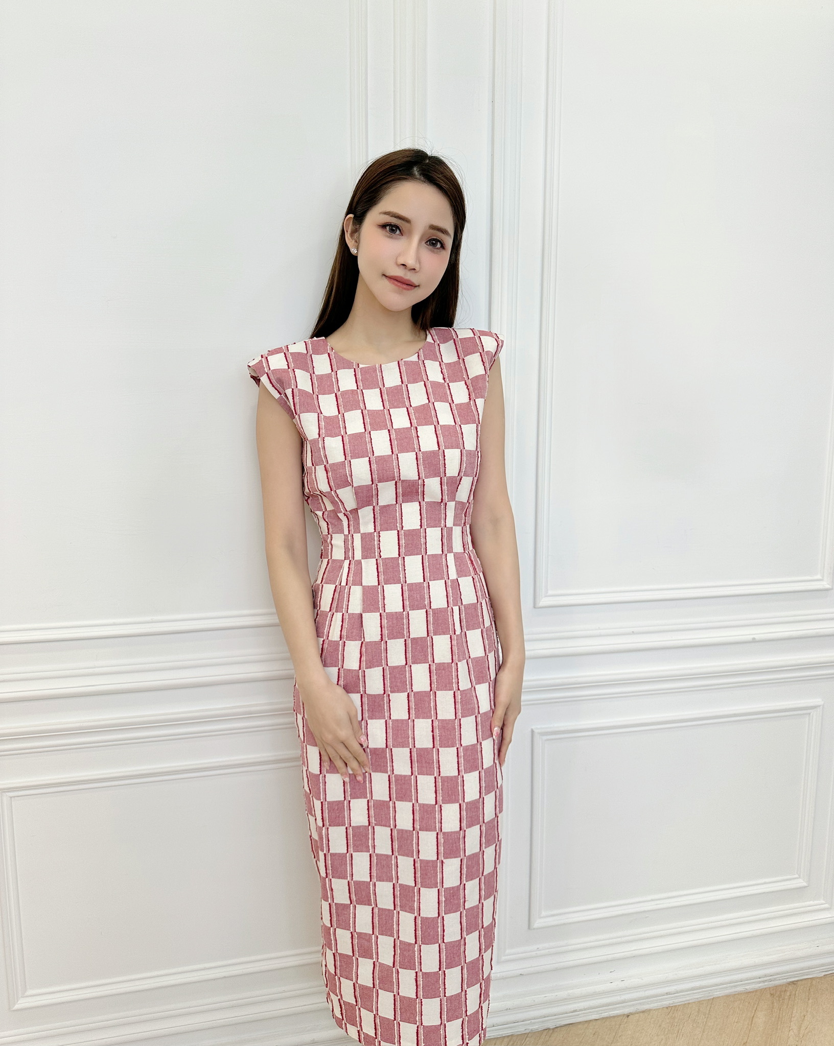 短袖格紋抽鬚合身洋