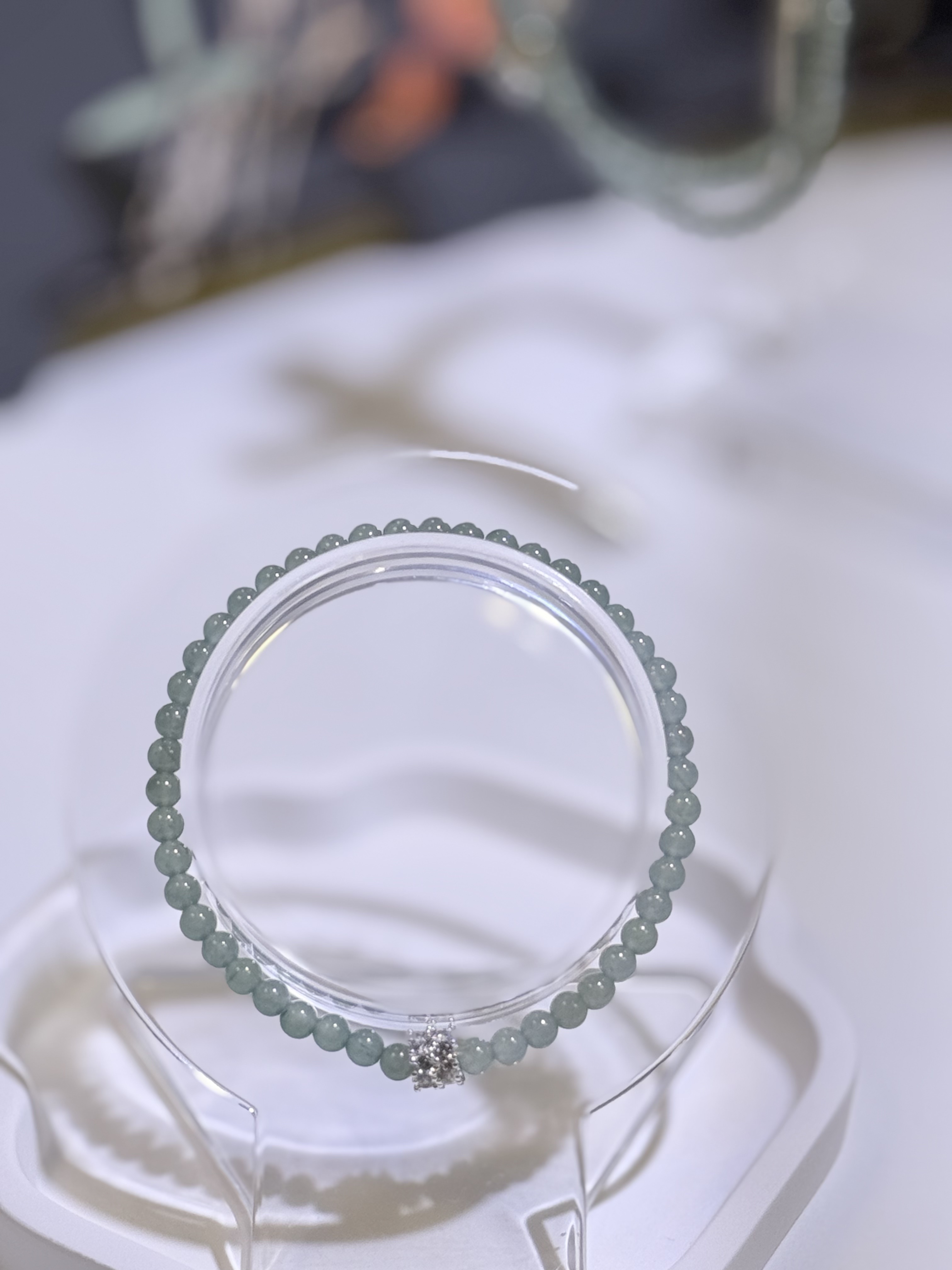 湖水藍翡翠珠串（小珠款）