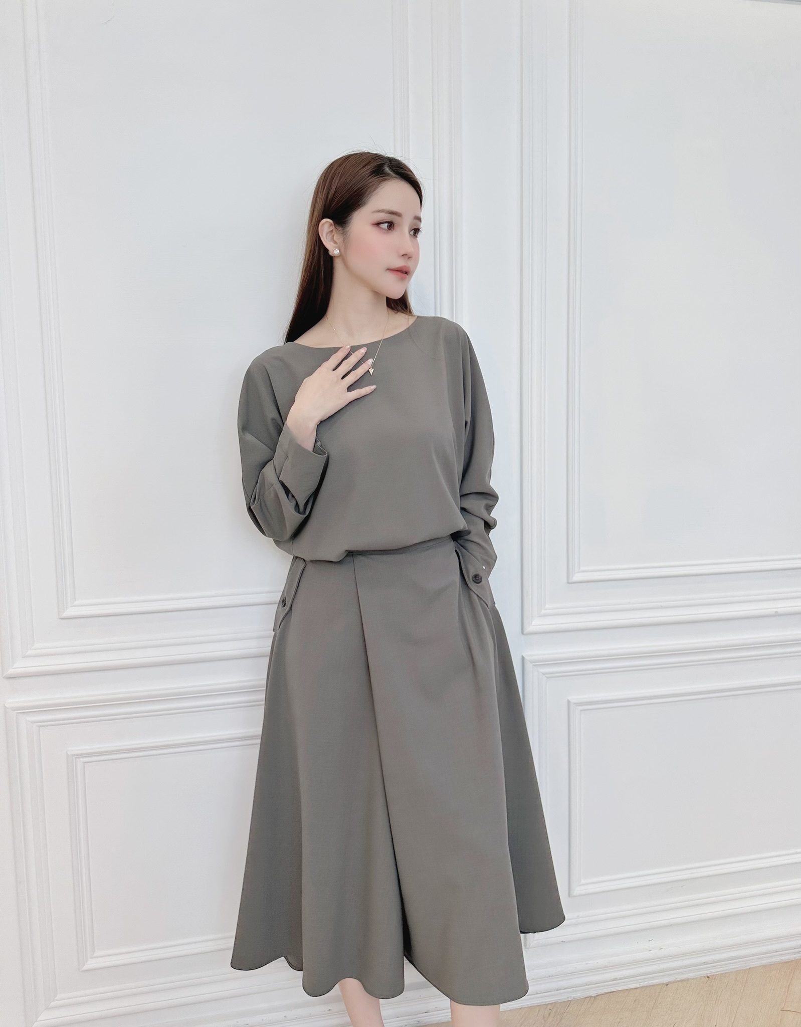 設計款寬鬆長袖寬褲裙