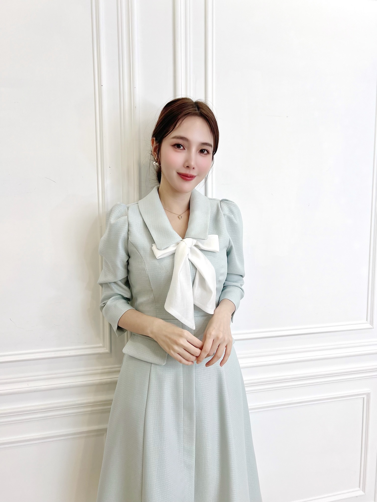 翻領澎袖綁帶傘洋