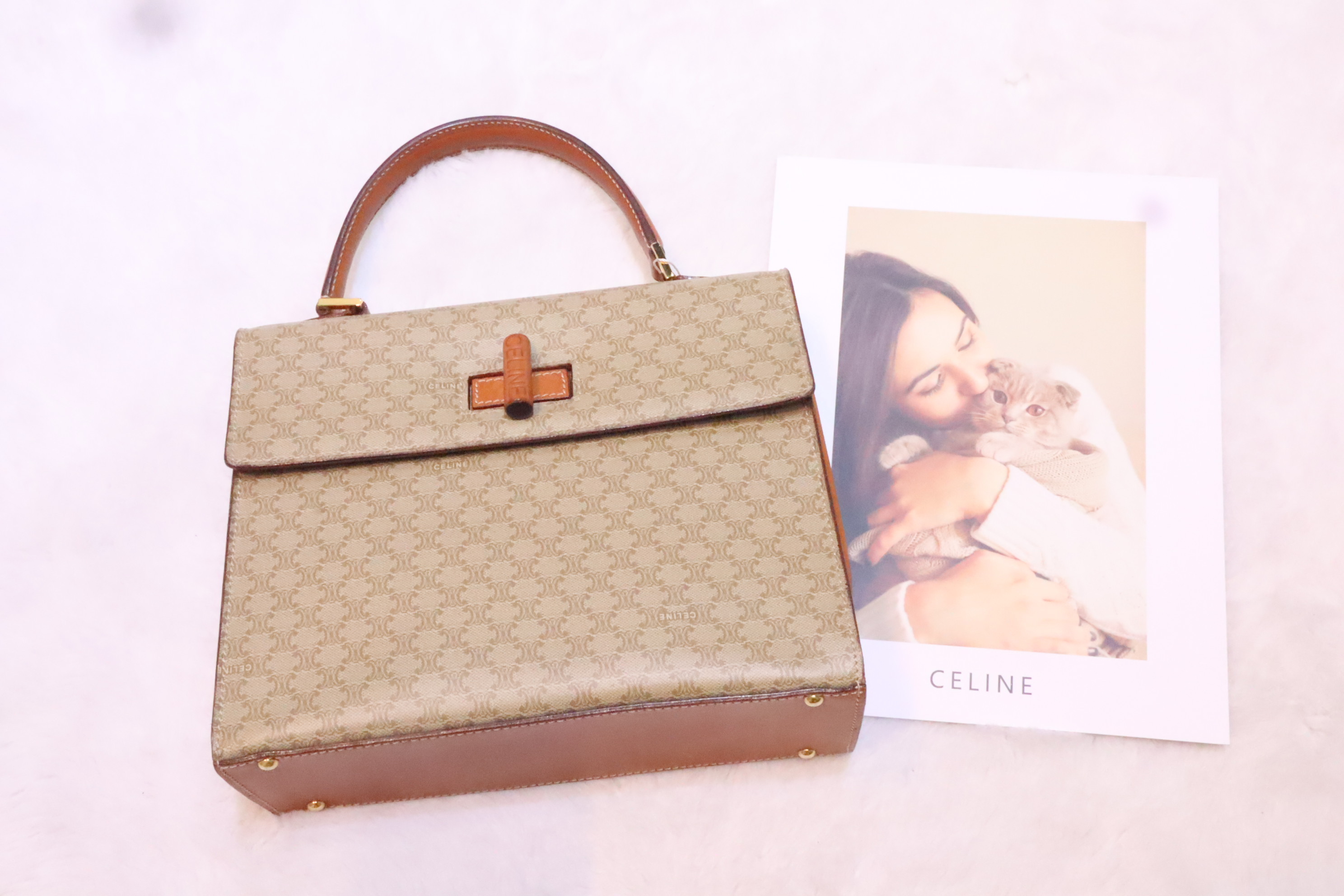 Celine 杏色手拿包🤎