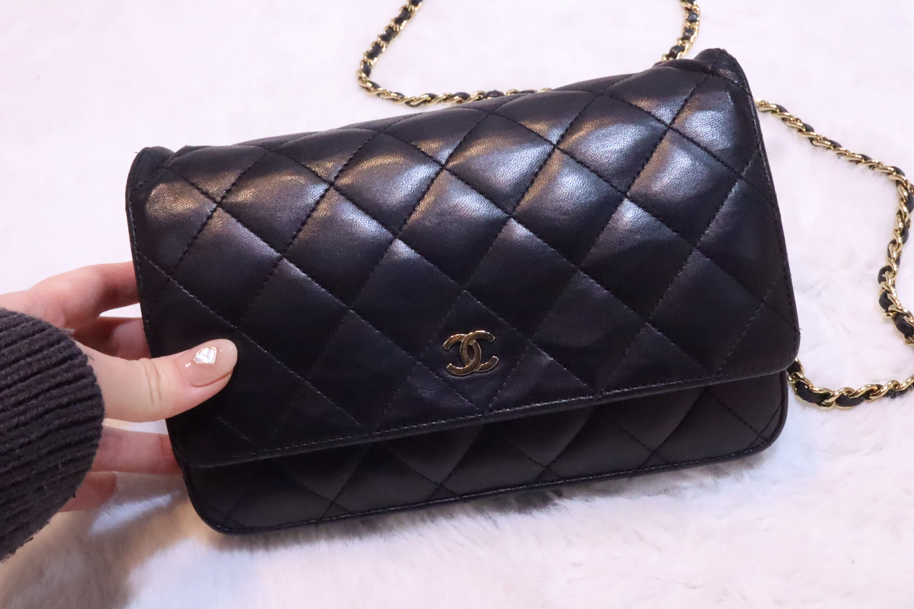 Chanel wallet on chain🖤