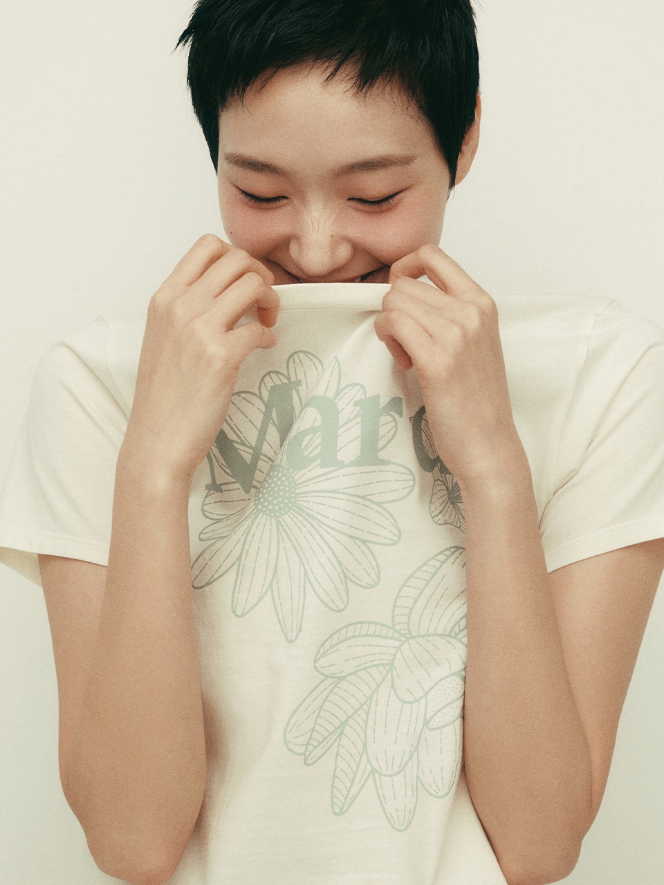 MARDI MERCREDI - SLIM TSHIRT TRIPLE FLOWER (CREAM MOSSGREEN)