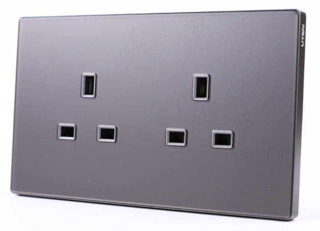 UTEN 6M膚感 13A兩位連保護門插座