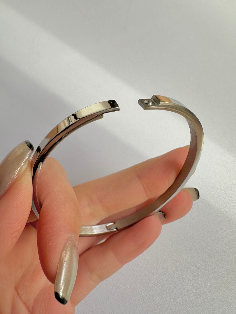 SS lock bangle