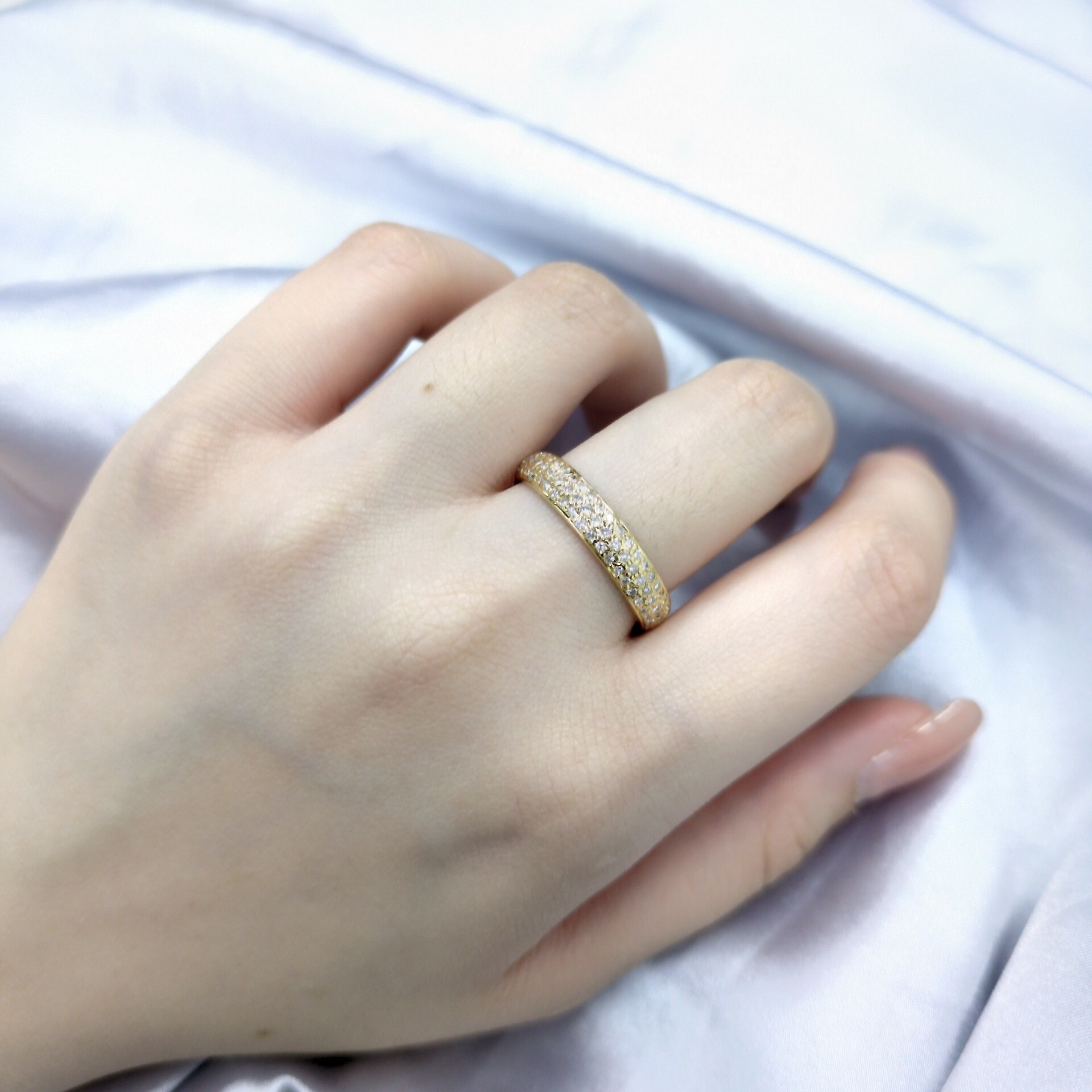 18K Yellow Gold 0.83ct Diamond Eternity Ring