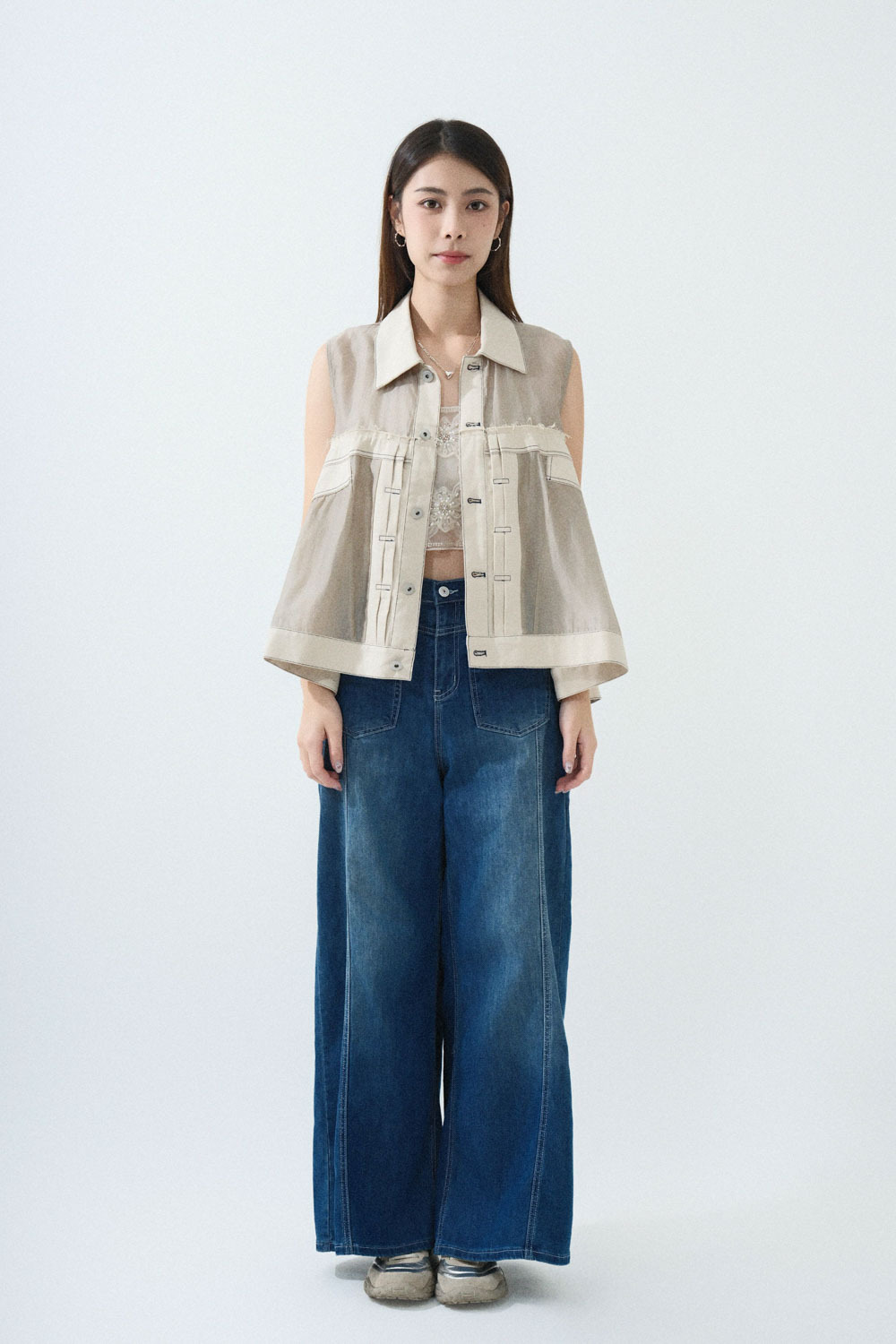 SS25_0077（外套＋上衣＋牛仔褲）