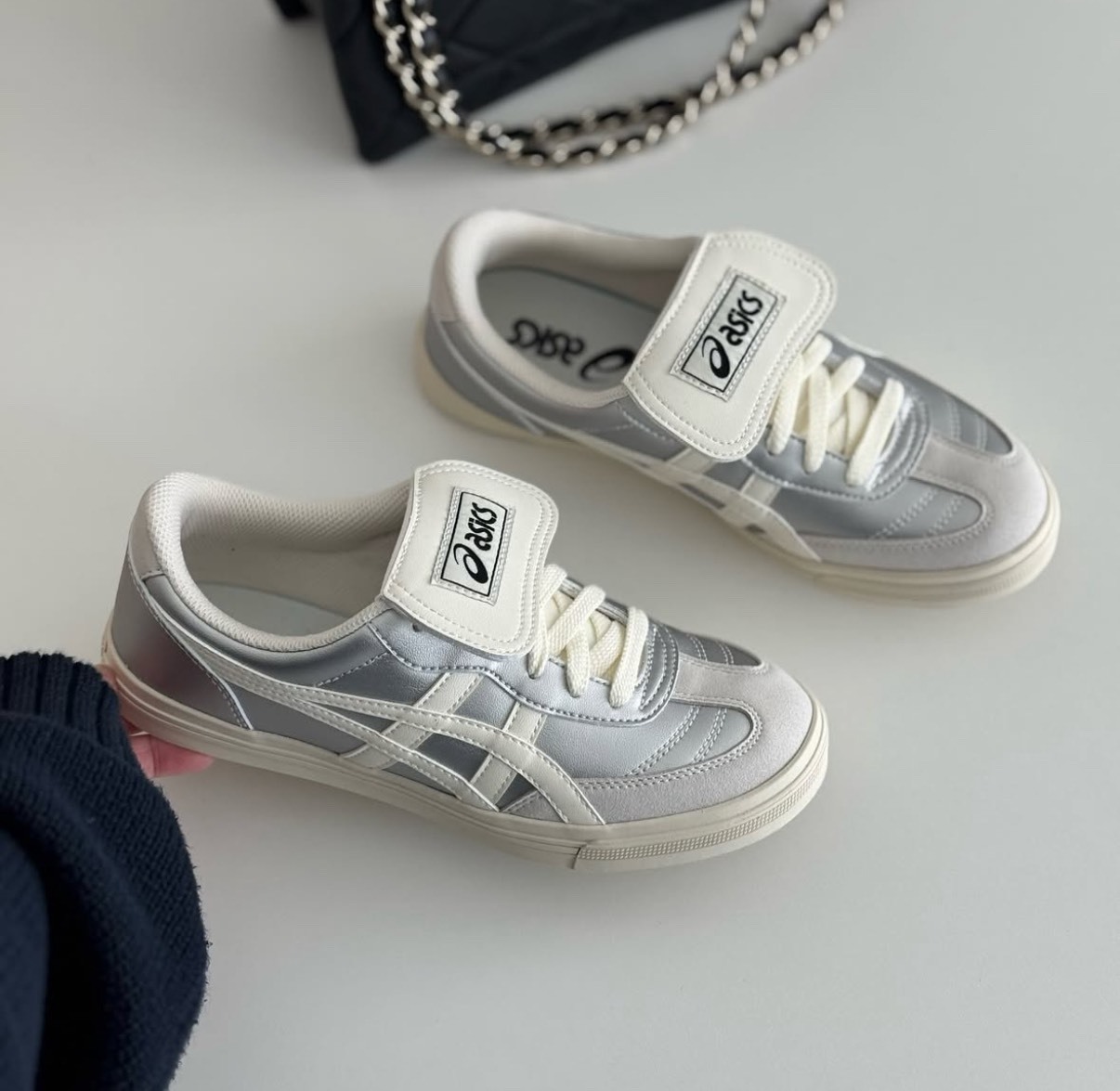 ASICS AARON 2.0 銀色