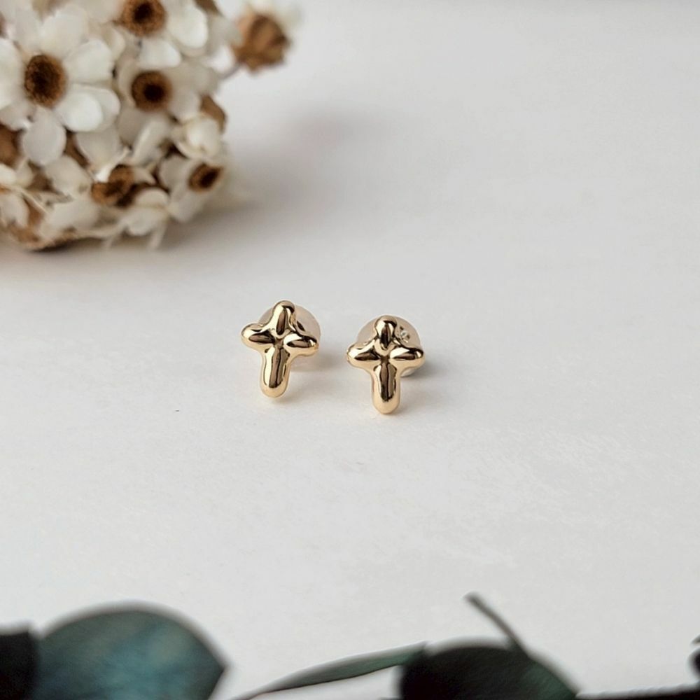 【me.luxe】K18十字架耳環