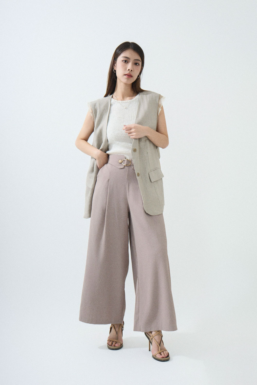 SS25_0083（外套＋背心＋長褲）