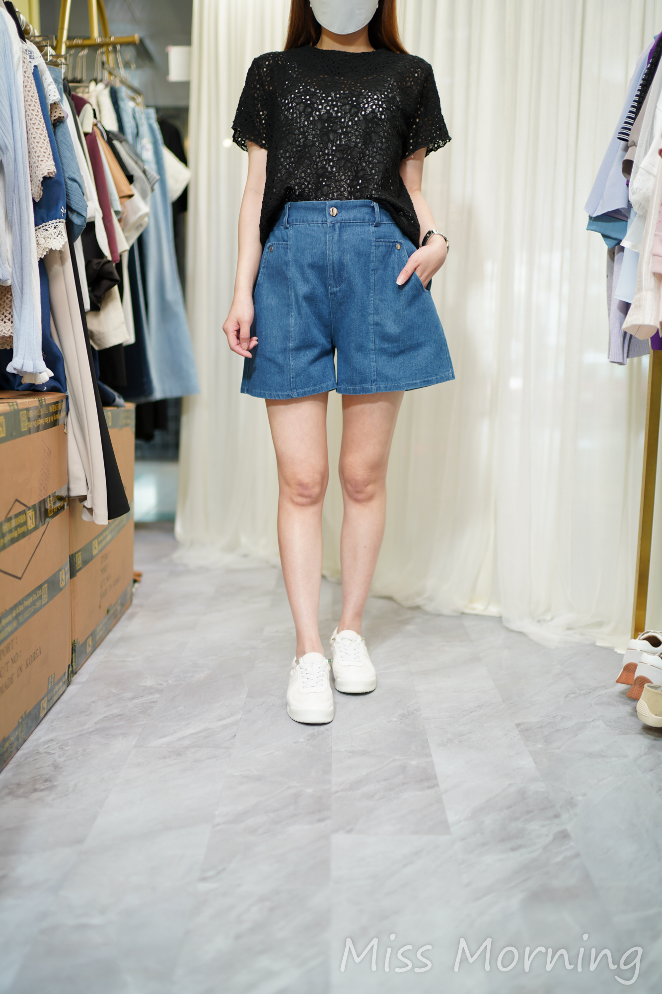 全通花款上衣(14507)&A cut遮Pat 短牛褲(33921)