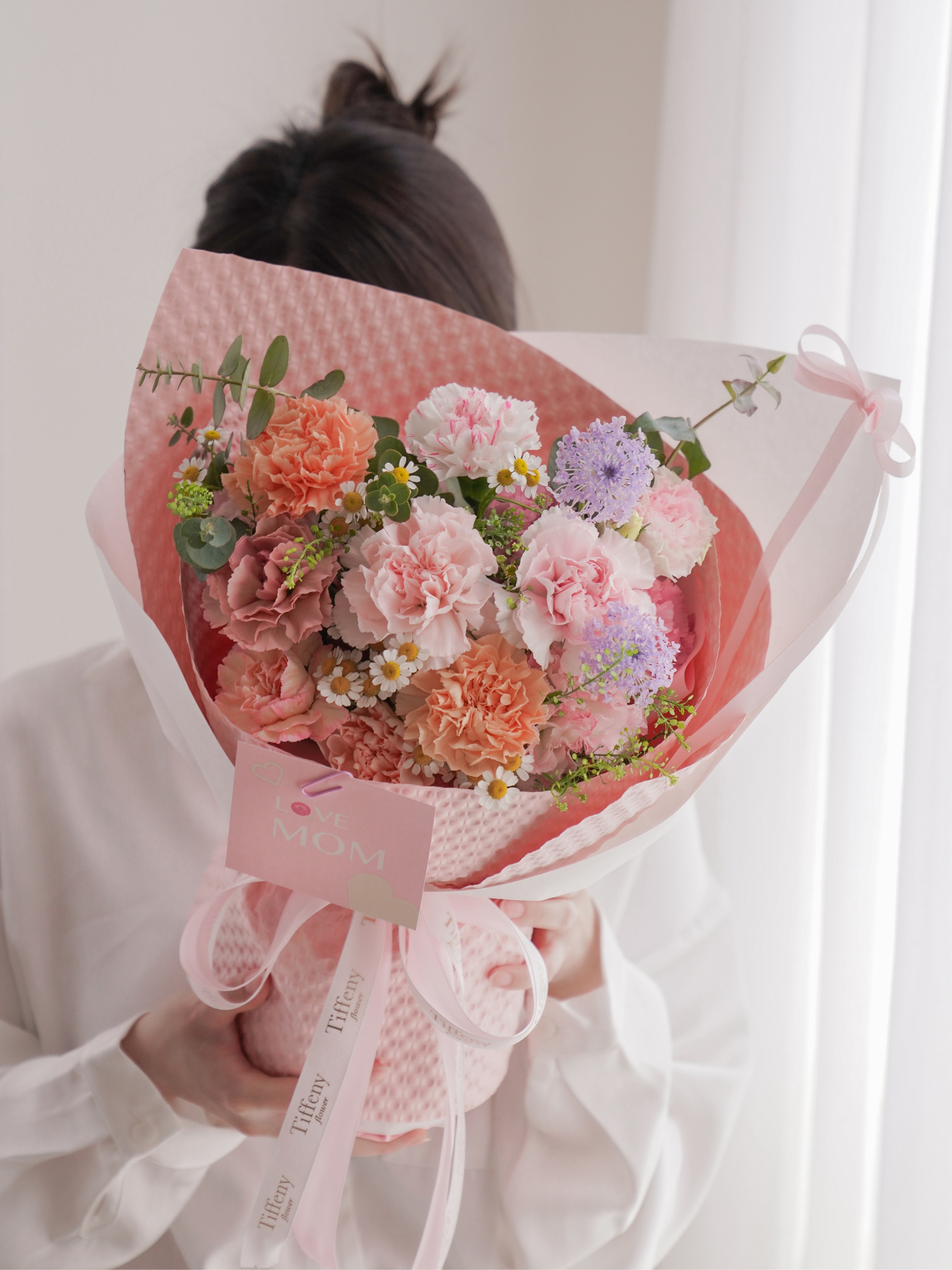 浪漫唯美・康乃馨鮮花花束 母親節花束 / L /（本週下單以現有花材為主搭配）