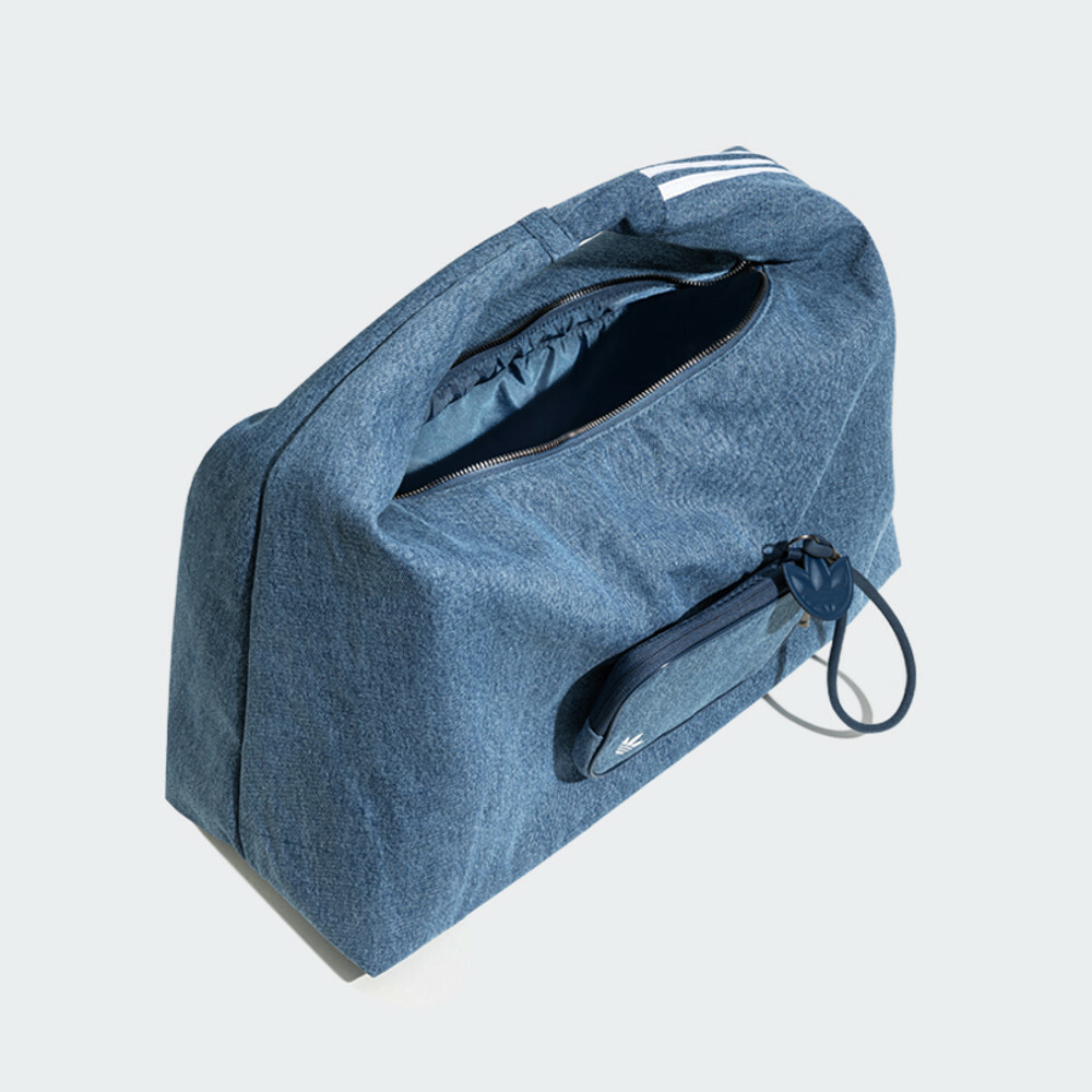 Adidas 經典牛仔風三葉草肩背包 斜挎包 (IX7693) 藍色 背面 官方照