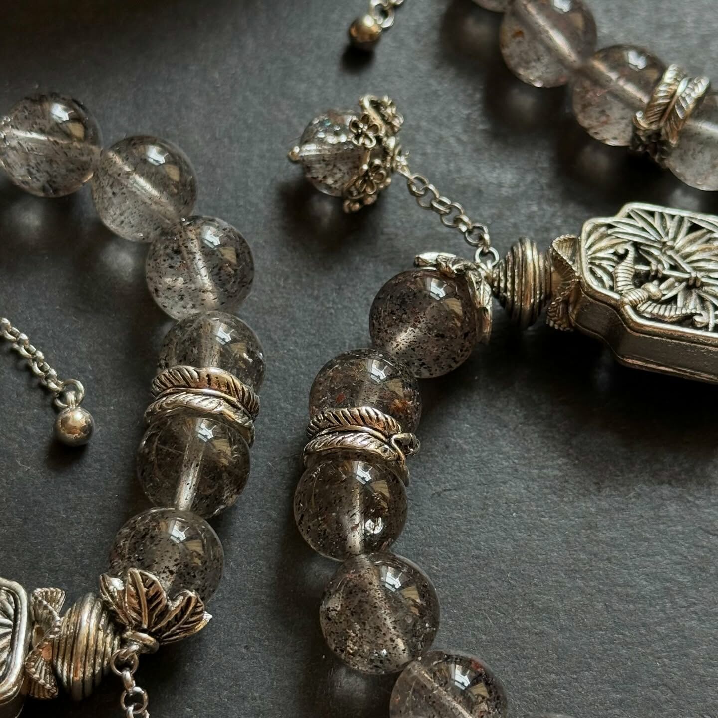 [原石] 火龍果石黑雲母 黑雲母水晶 設計款水晶手串