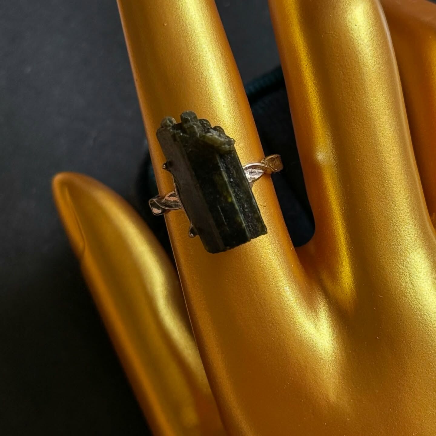 [原石] 綠碧璽 原礦戒指