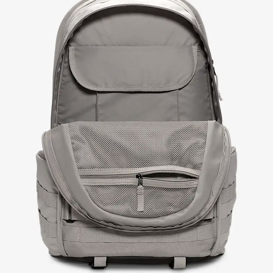 NIKE SPORTWEAR RPM 水泥灰 淺灰 後背包 滑板包 收納 大容量 FD7544-009
