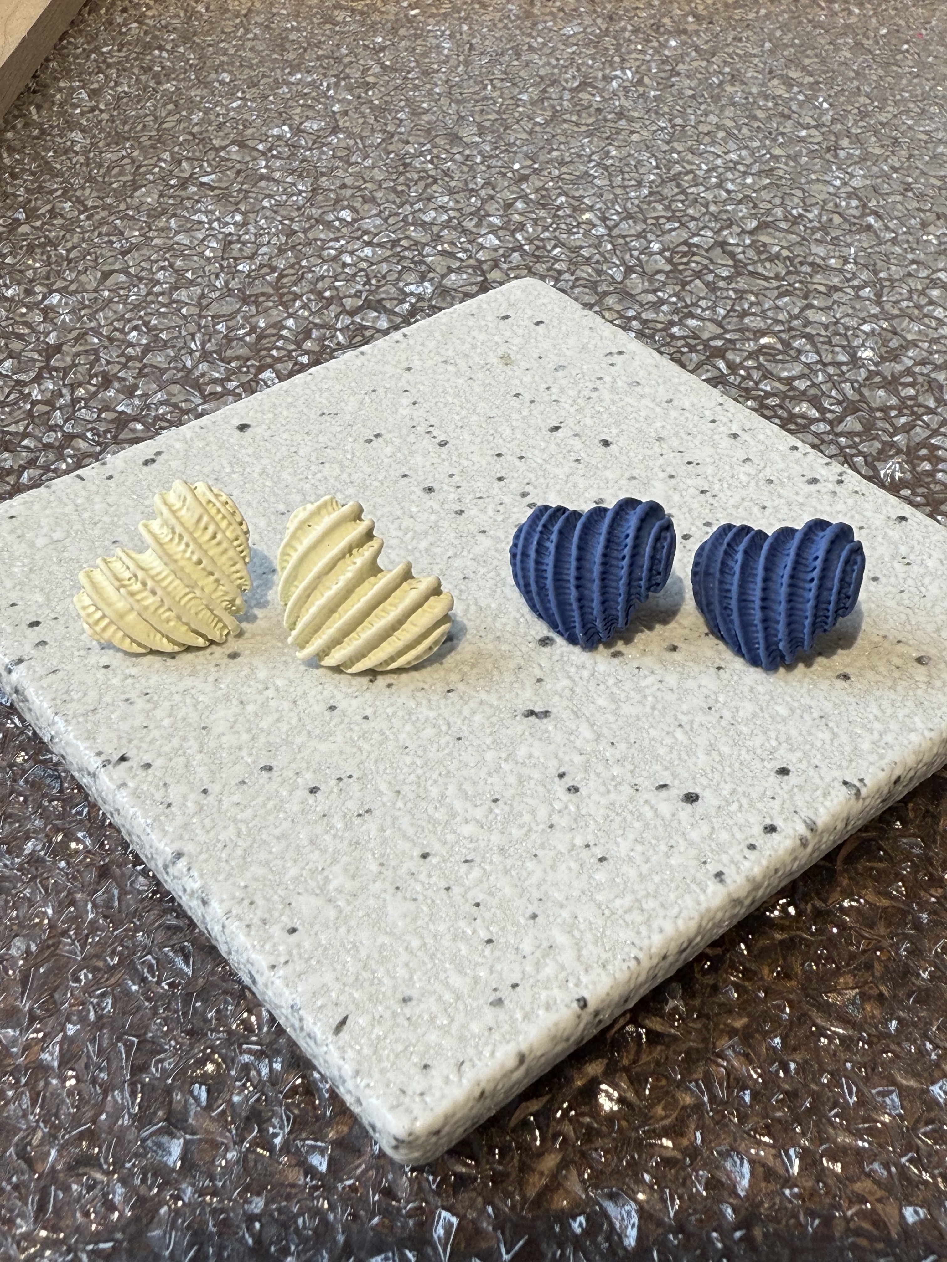 Heart-shaped Ceramic Earring
