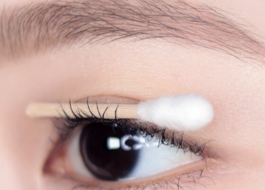 Espoir 自然C型持久捲翹紅色睫毛夾