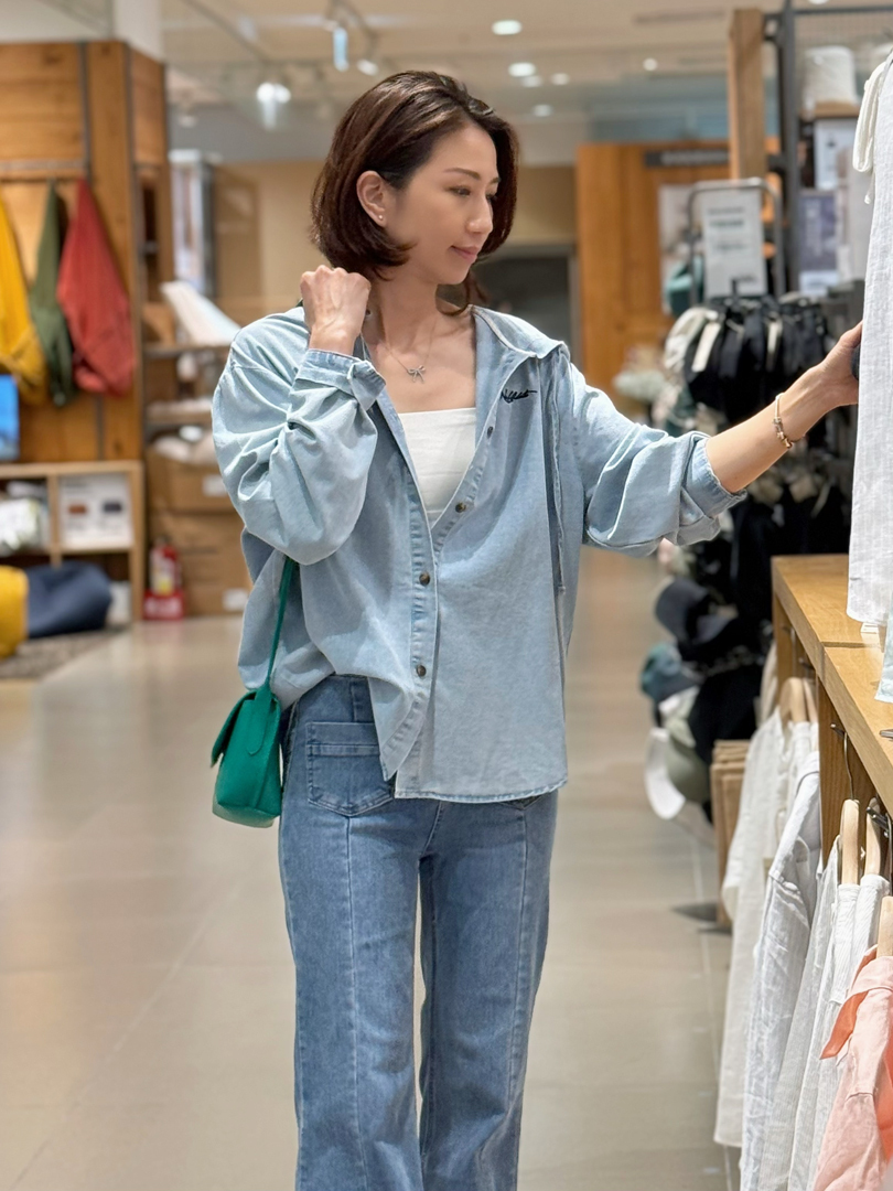 休閒與時尚兼具的丹寧襯衫 ⚡️搶手貨⚡️