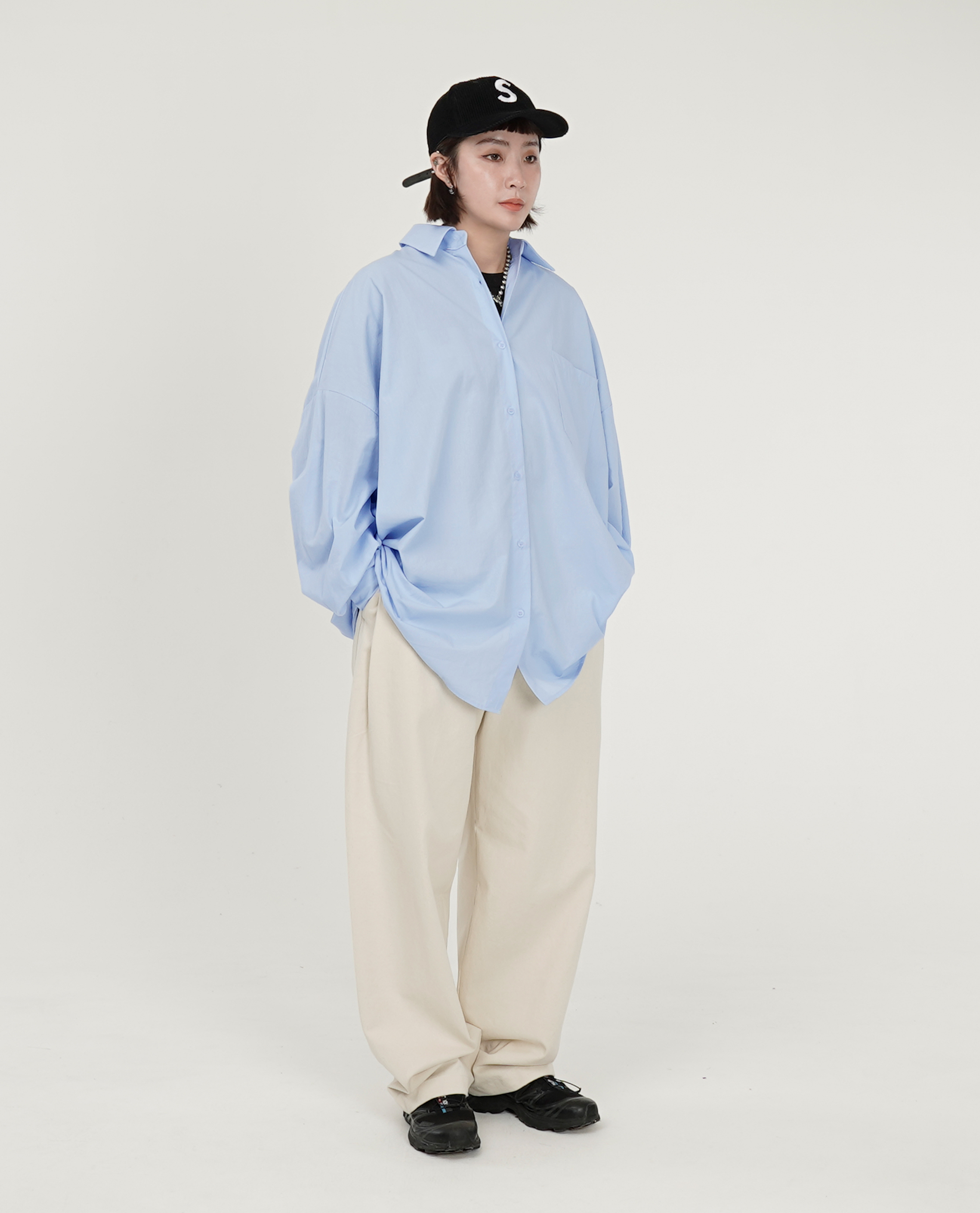 側摺後鬆緊挺直筒褲