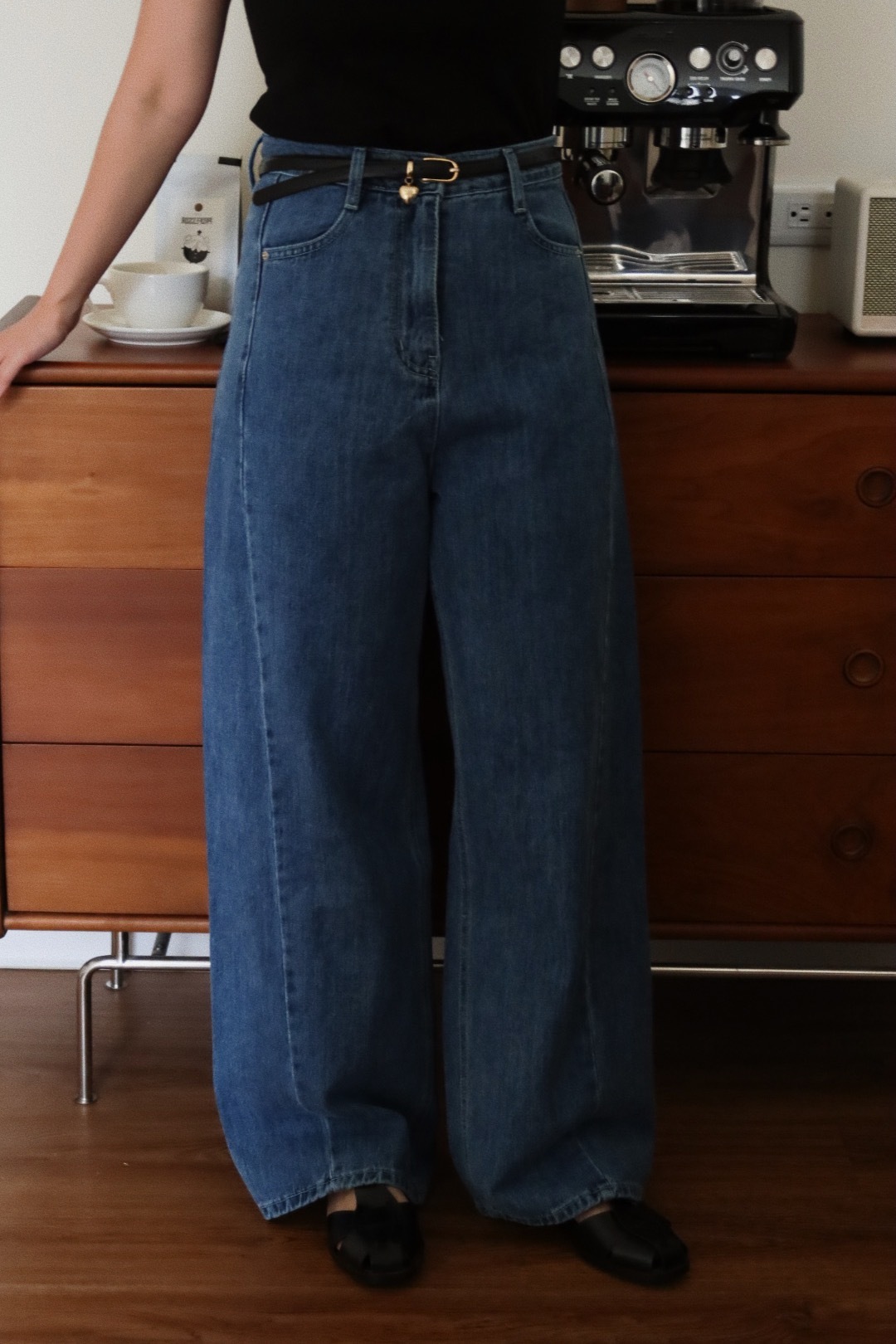 (預購) AP16 設計師品牌-亞洲梨女必收高級色系繭型牛仔褲 2 Colors (S/M/L)