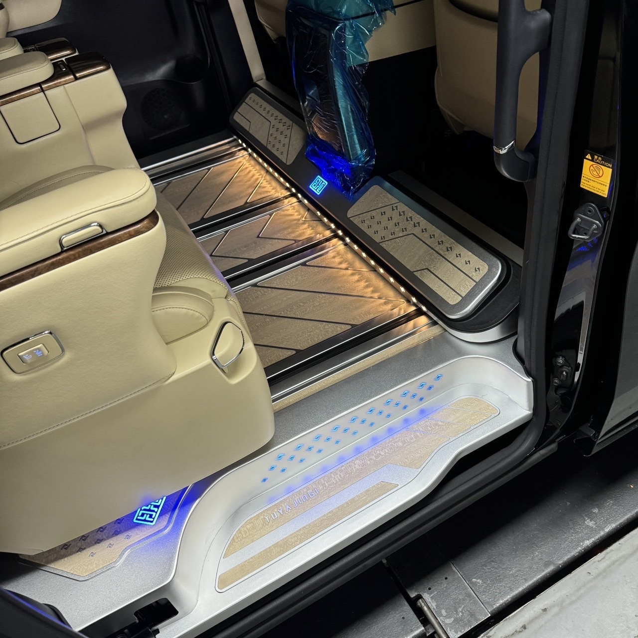 Alphard 30  V圖系列/黑檀