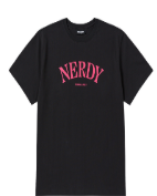 [K] NERDY PNEU24ST2501 SERIF ARCH LOGO S/S T-SHIRT,BLACK, PNEU24ST2501 (KN50)
