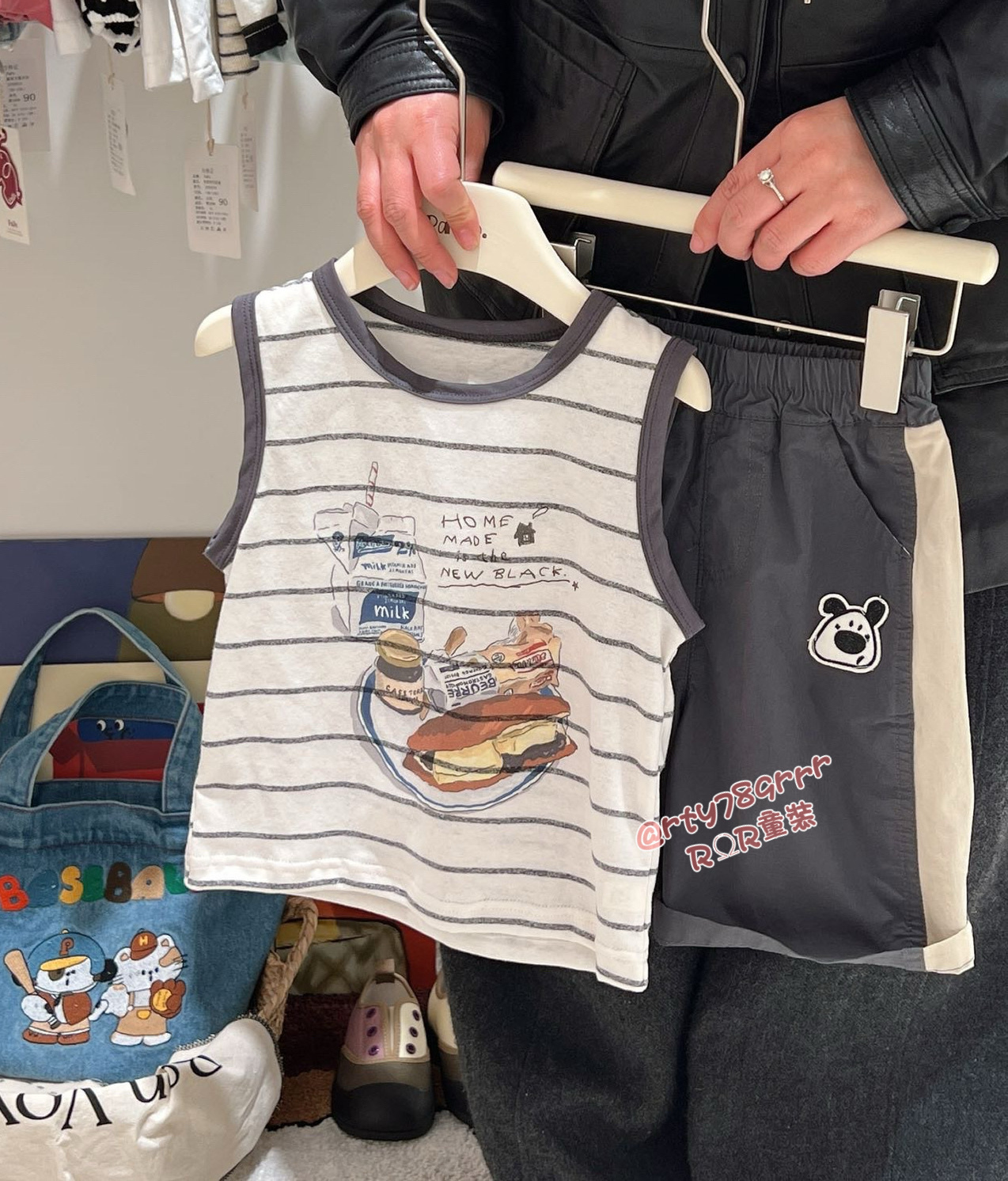 兒童條紋無袖背心