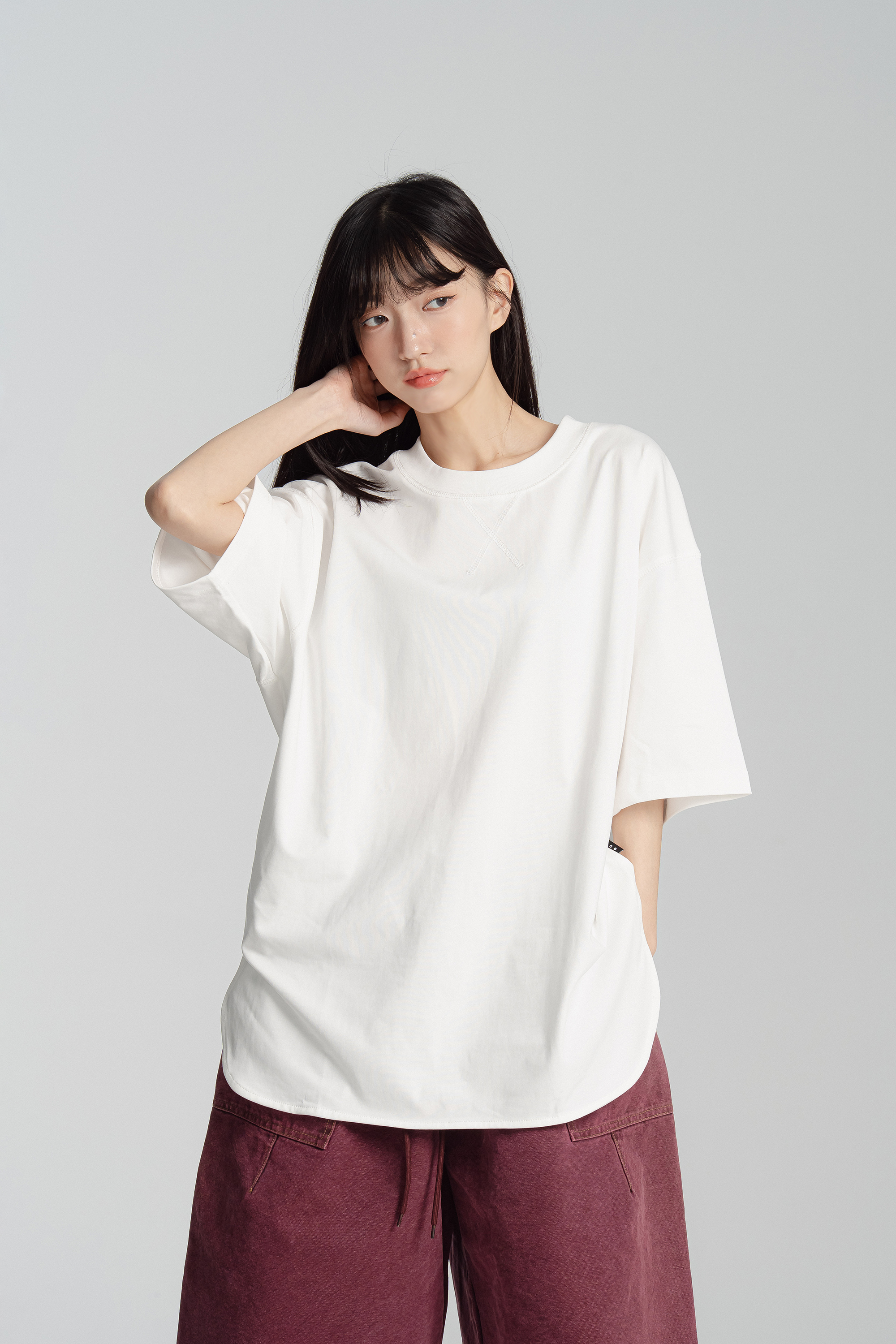 \CHINGKOO/ 黑白大古寬鬆素面t