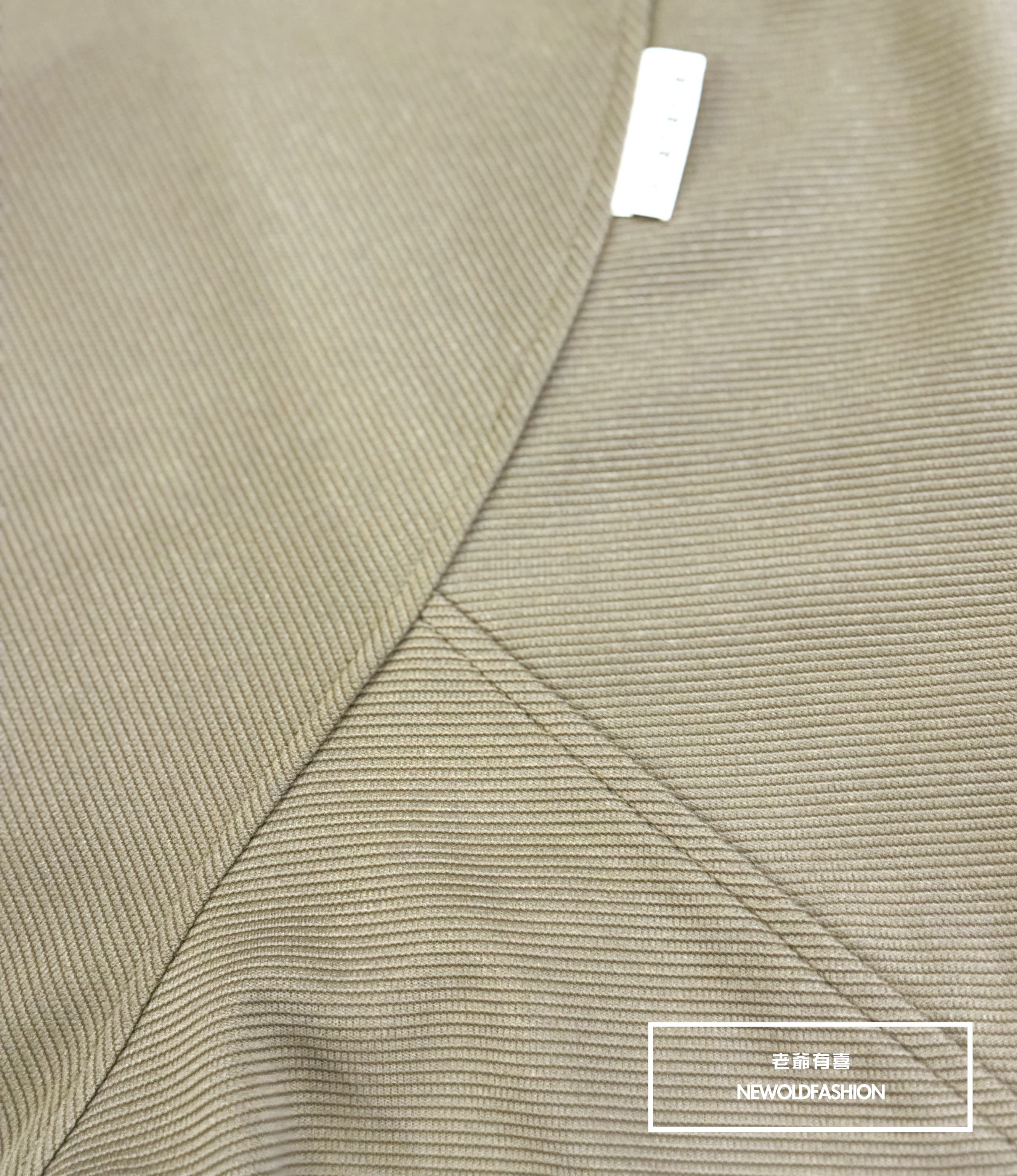 『新品上市』重磅R標車線織紋短T(NOF2503N5005)-卡其